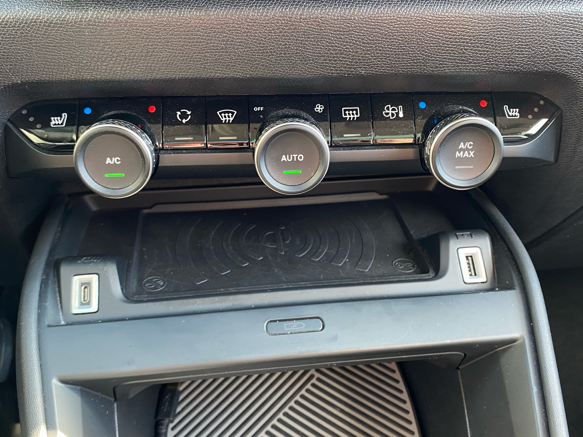 Billede af Citroën e-C4 EL Shine Sport 136HK 5d Aut.
