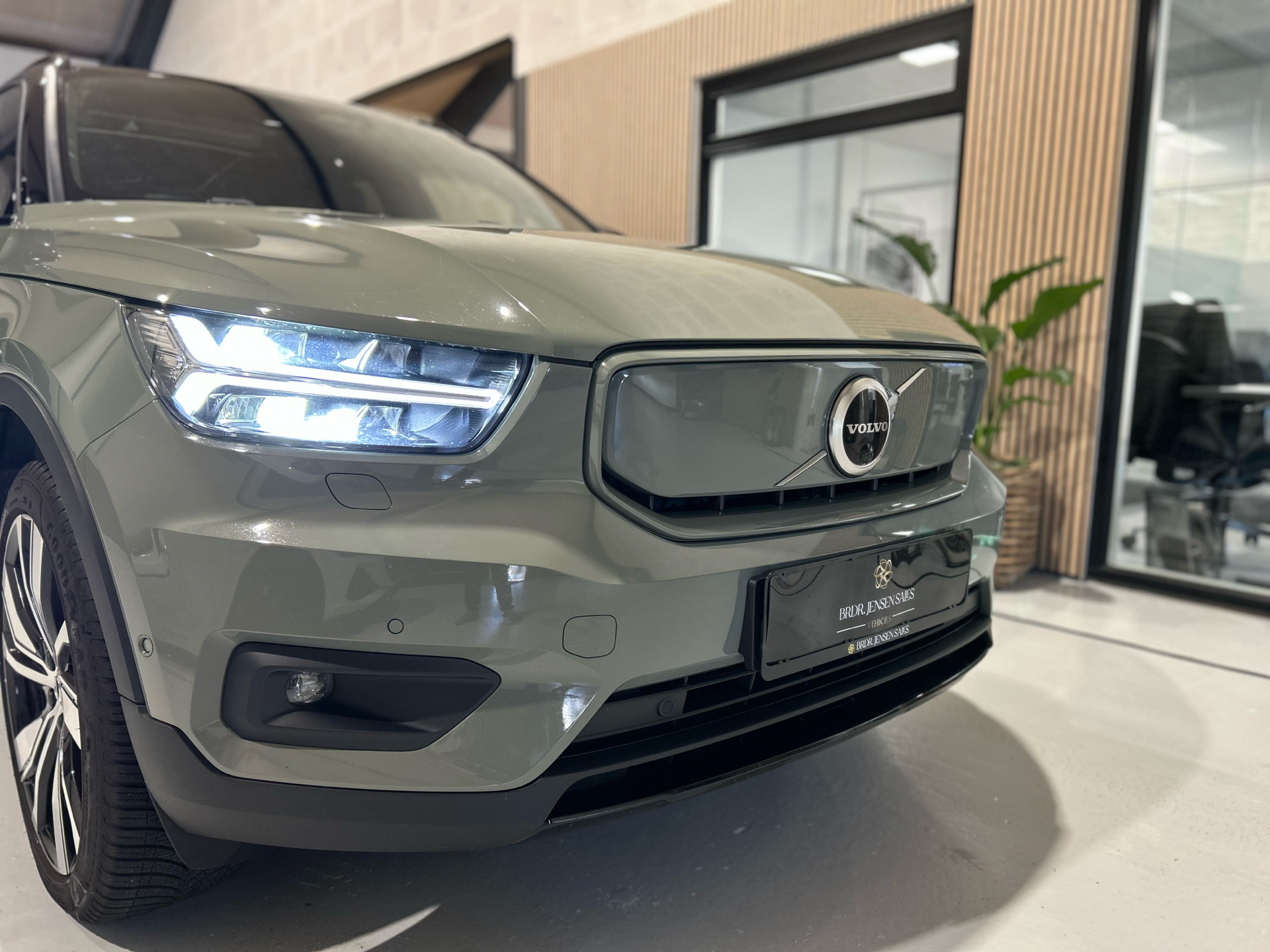 Billede af Volvo XC40 P6 Recharge Pro 231HK 5d Aut.