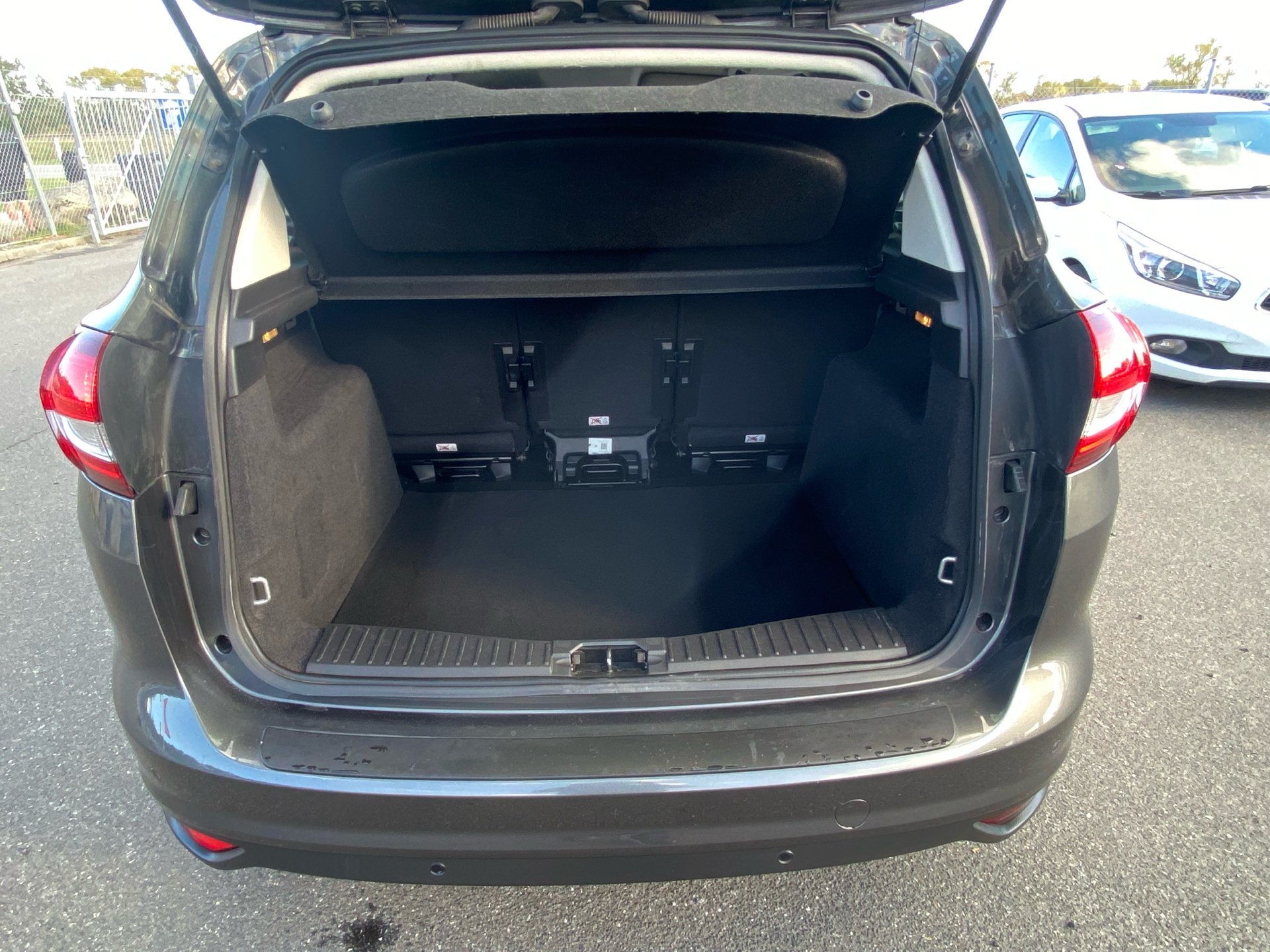 Billede af Ford C-MAX 1,0 EcoBoost Trend 100HK 6g