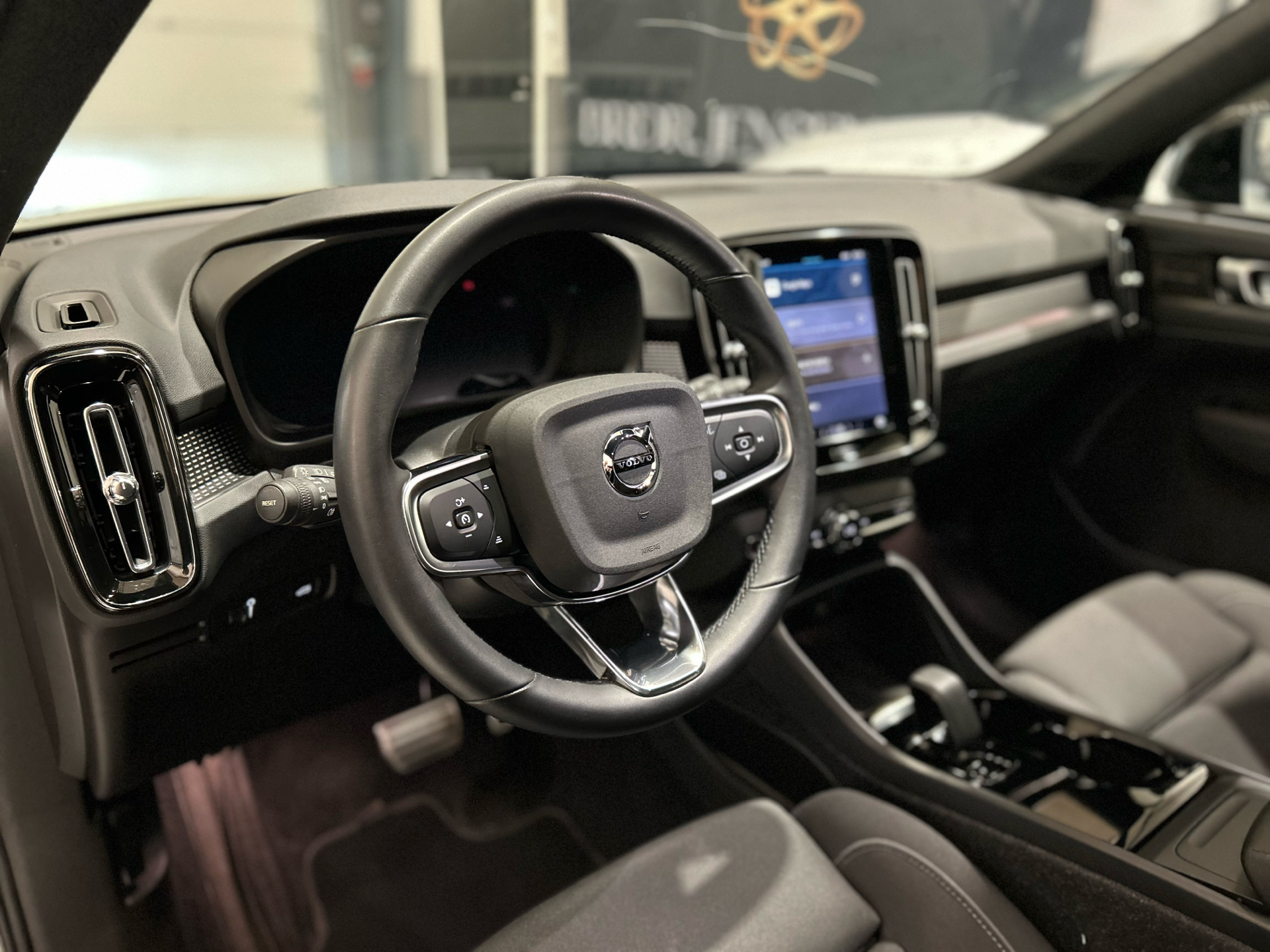 Billede af Volvo XC40 P6 Recharge Pro 231HK 5d Aut.