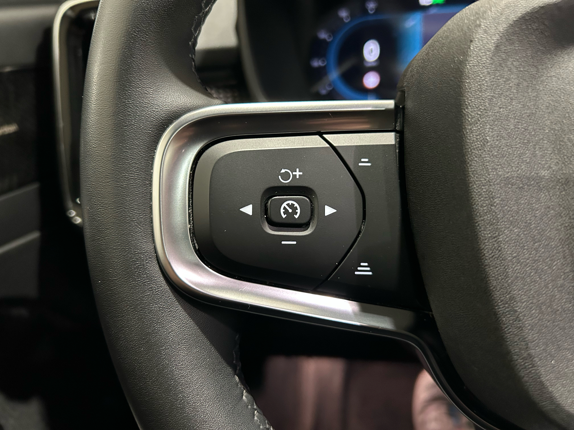 Billede af Volvo XC40 P6 Recharge Pro 231HK 5d Aut.