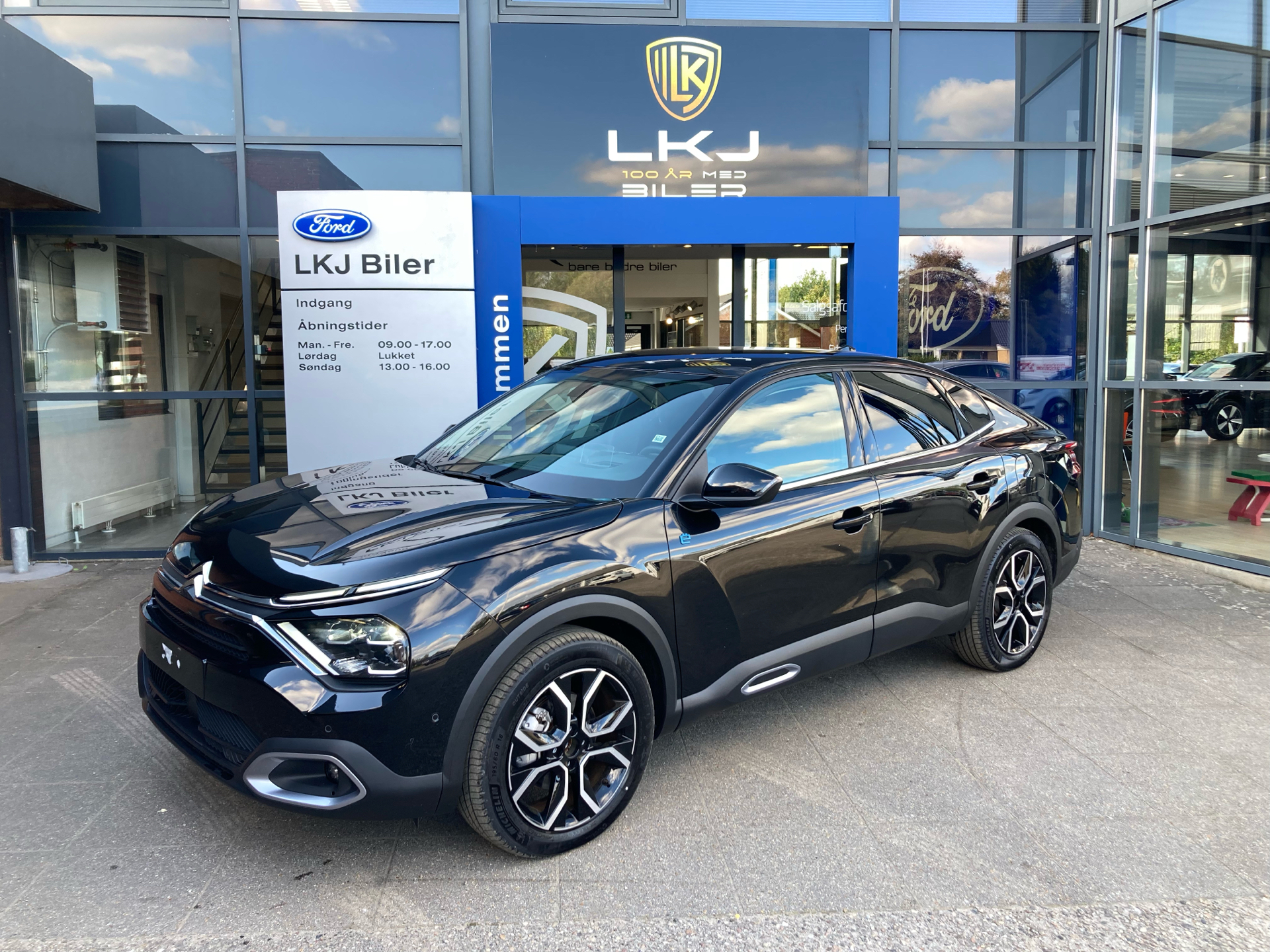 Billede af Citroën e-C4 X EL Max 136HK 5d Aut.