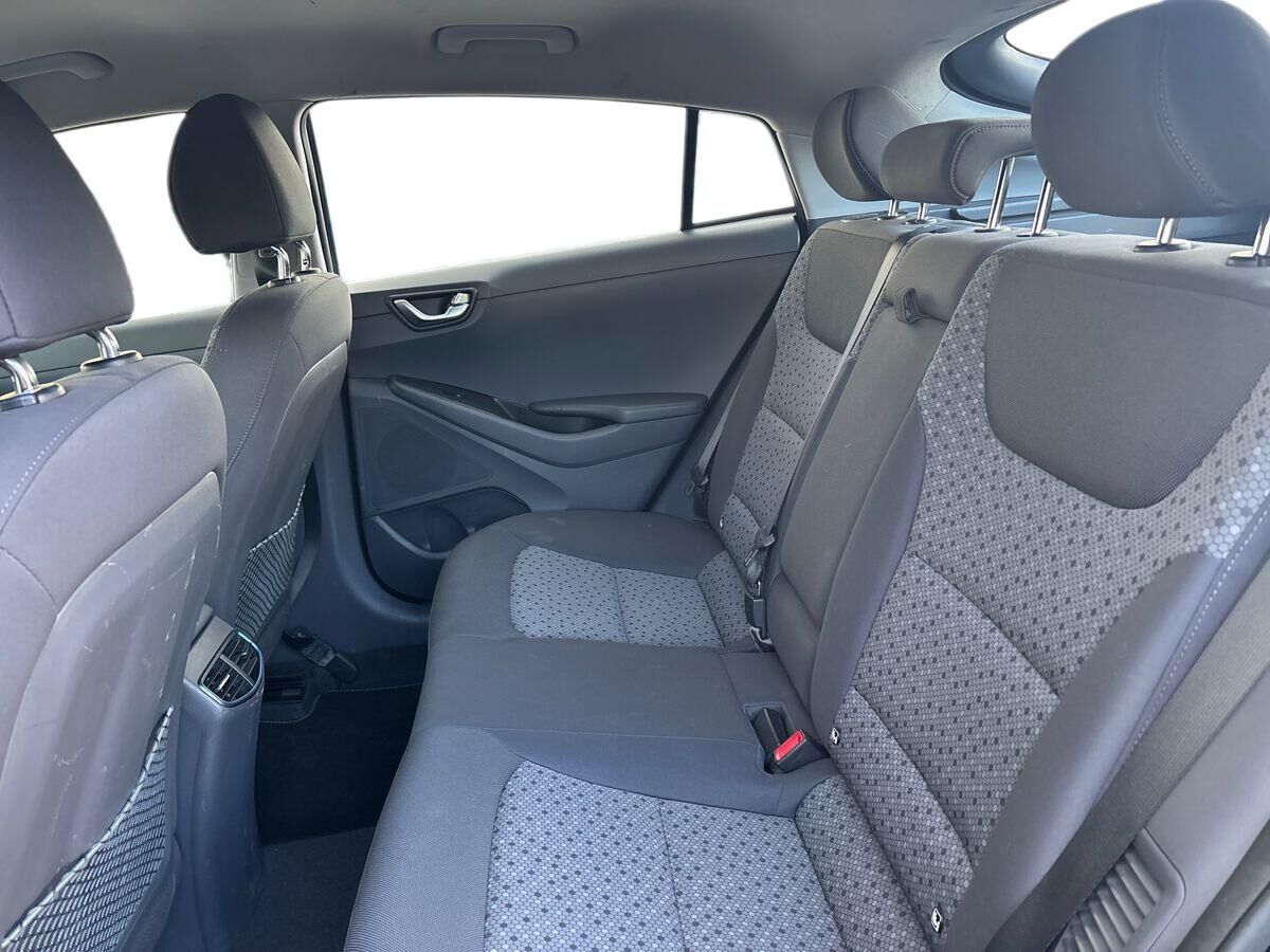 Billede af Hyundai Ioniq 1,6 GDI  Plugin-hybrid Premium plug-in 141HK 5d 6g Aut.