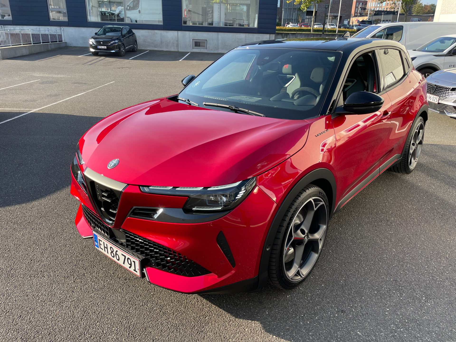 Billede af Alfa Romeo Junior EL Veloce 280HK 5d Aut.