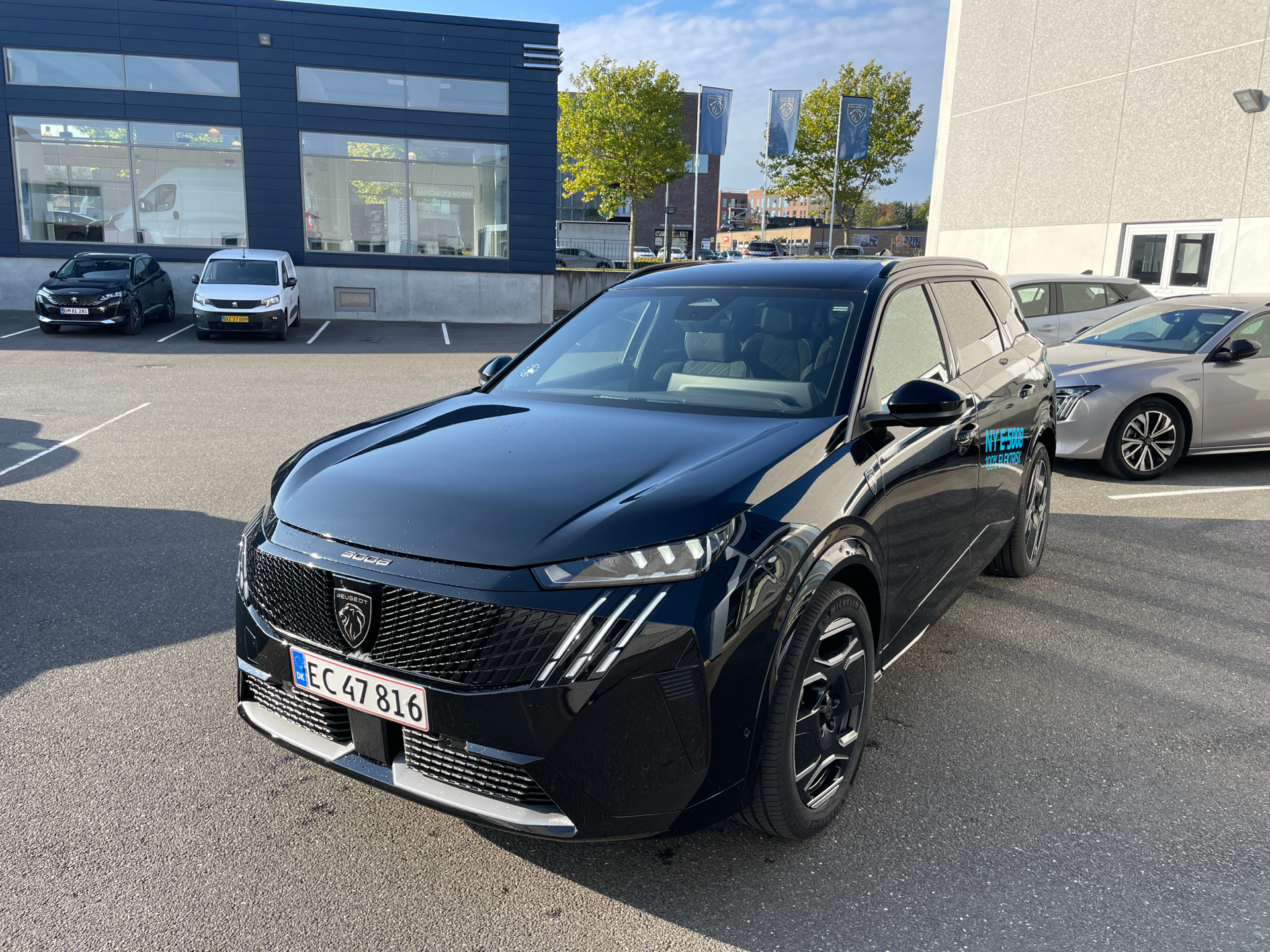 Billede af Peugeot e-5008 EL GT Pack 210HK 5d Aut.
