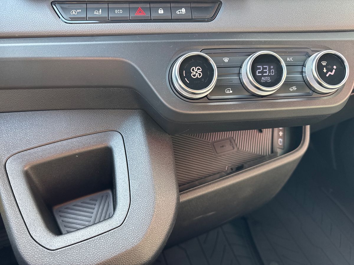 Billede af Nissan Interstar L2H2 2,0 DCi Tekna 170HK Van 9g Aut.