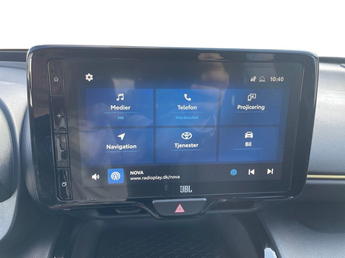 Billede af Toyota Yaris Cross 1,5 Hybrid Premium Edition 116HK 5d Trinl. Gear