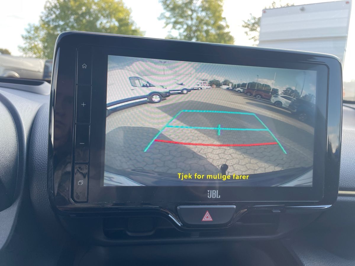 Billede af Toyota Yaris Cross 1,5 Hybrid Premium Edition 116HK 5d Trinl. Gear