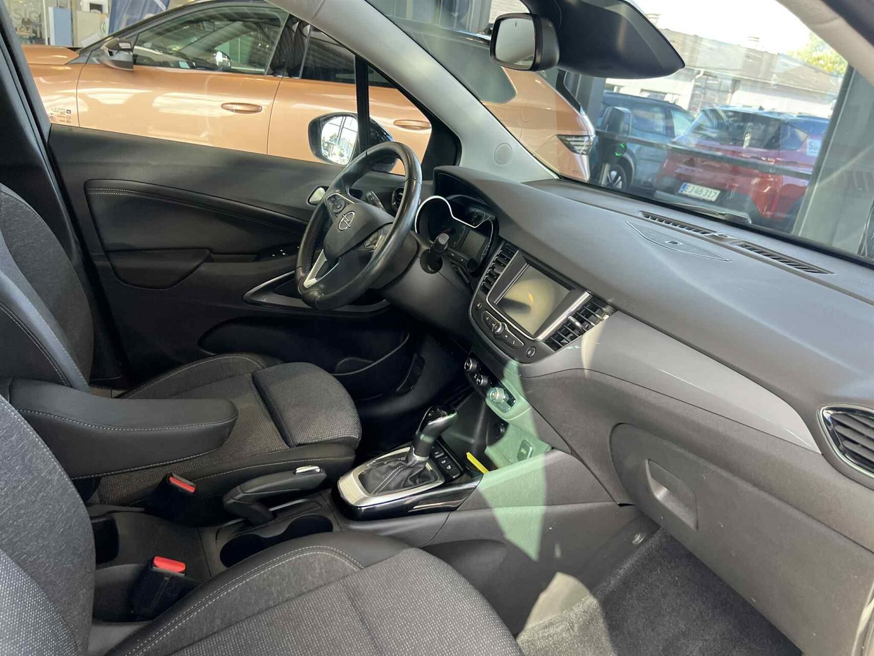 Billede af Opel Crossland 1,2 T Sport 130HK 5d 6g Aut.