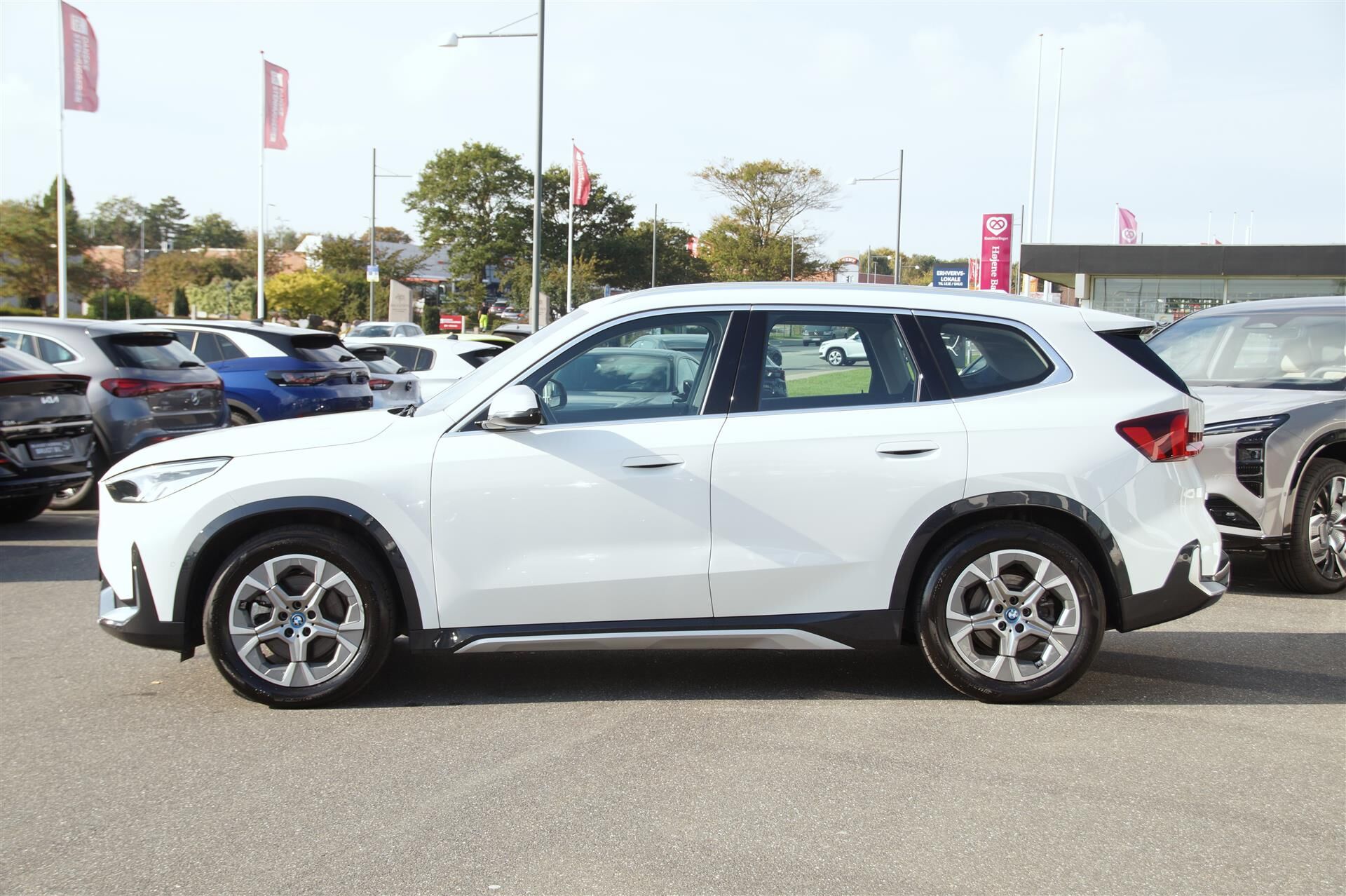 Billede af BMW iX1 xDrive30 EL xLine 4x4 313HK 5d Aut.