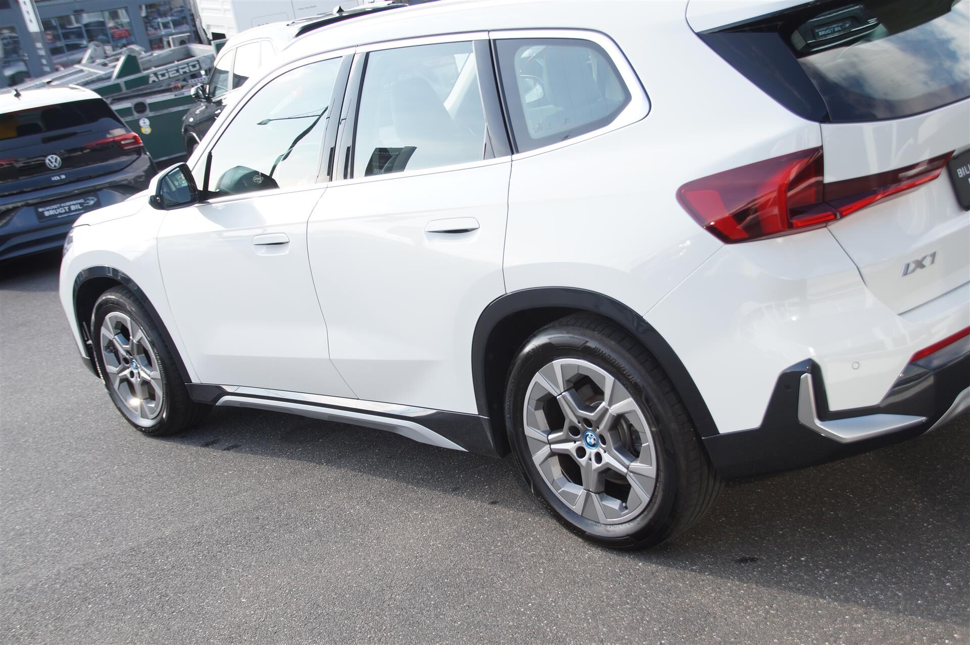 Billede af BMW iX1 xDrive30 EL xLine 4x4 313HK 5d Aut.