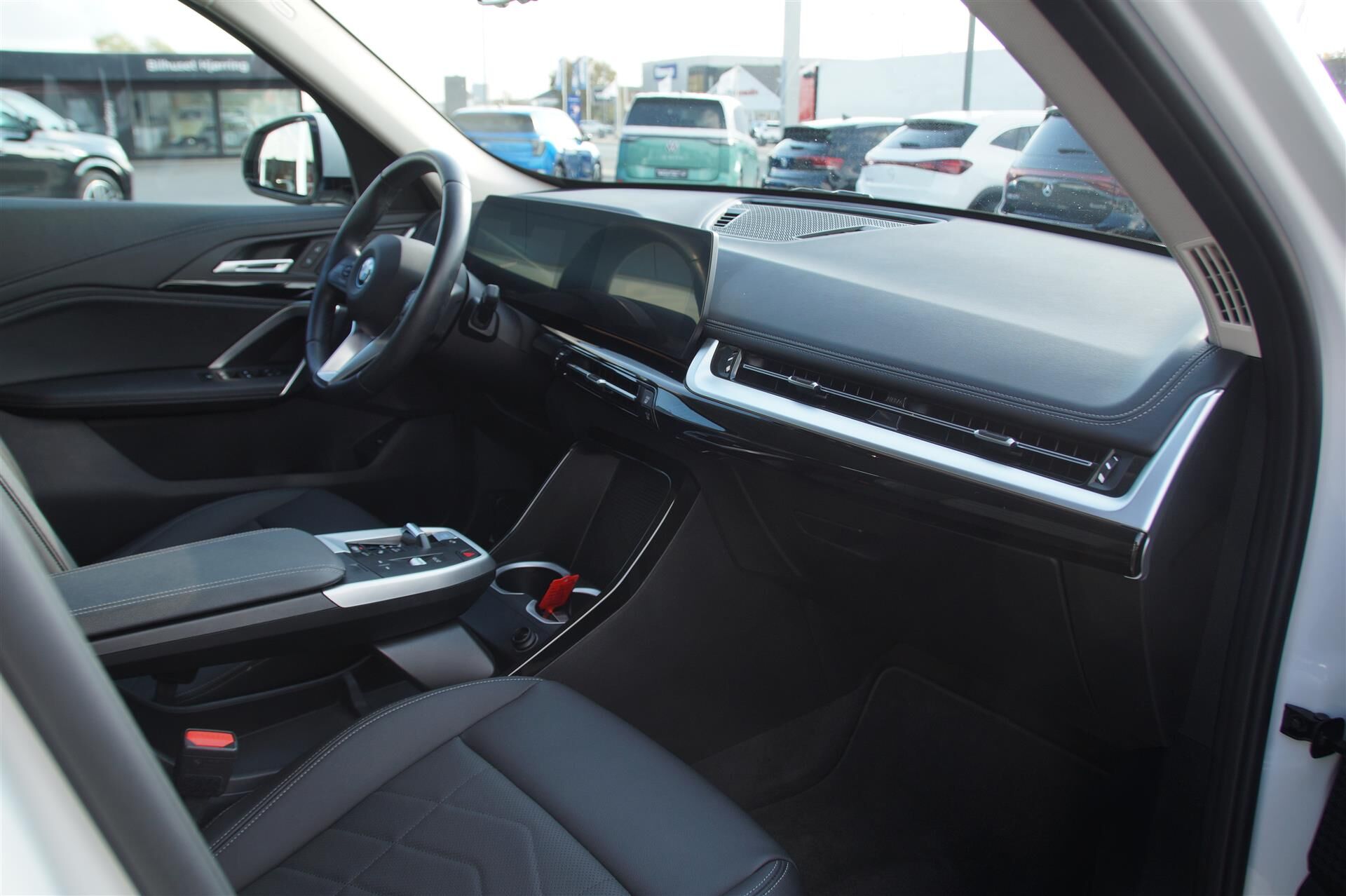 Billede af BMW iX1 xDrive30 EL xLine 4x4 313HK 5d Aut.