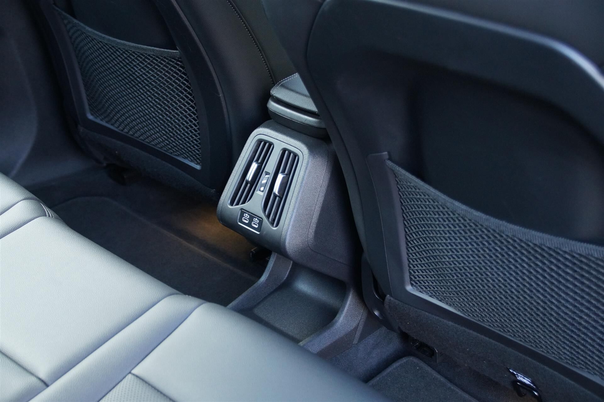 Billede af BMW iX1 xDrive30 EL xLine 4x4 313HK 5d Aut.