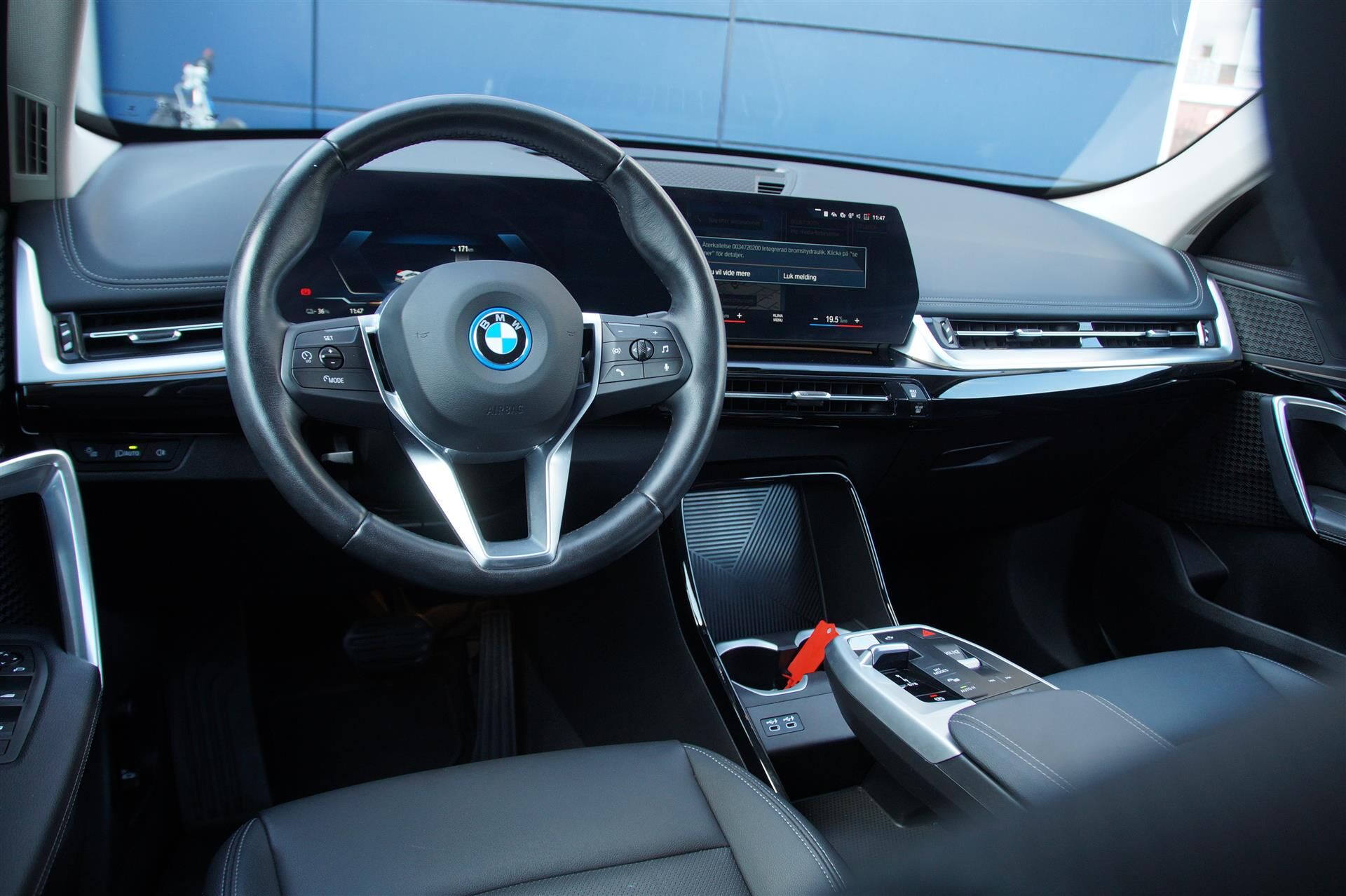 Billede af BMW iX1 xDrive30 EL xLine 4x4 313HK 5d Aut.