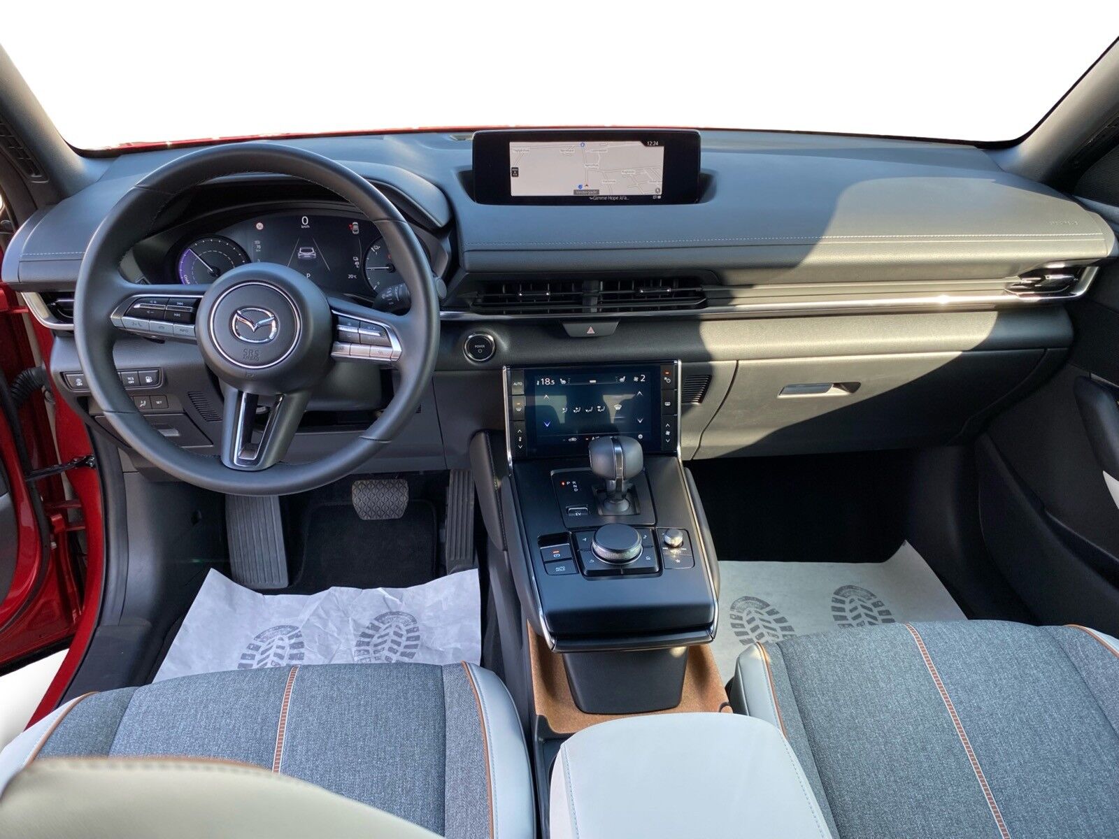 Billede af Mazda MX-30 0,8 e-Skyactiv R-EV  Plugin-hybrid Advance 170HK 5d Trinl. Gear