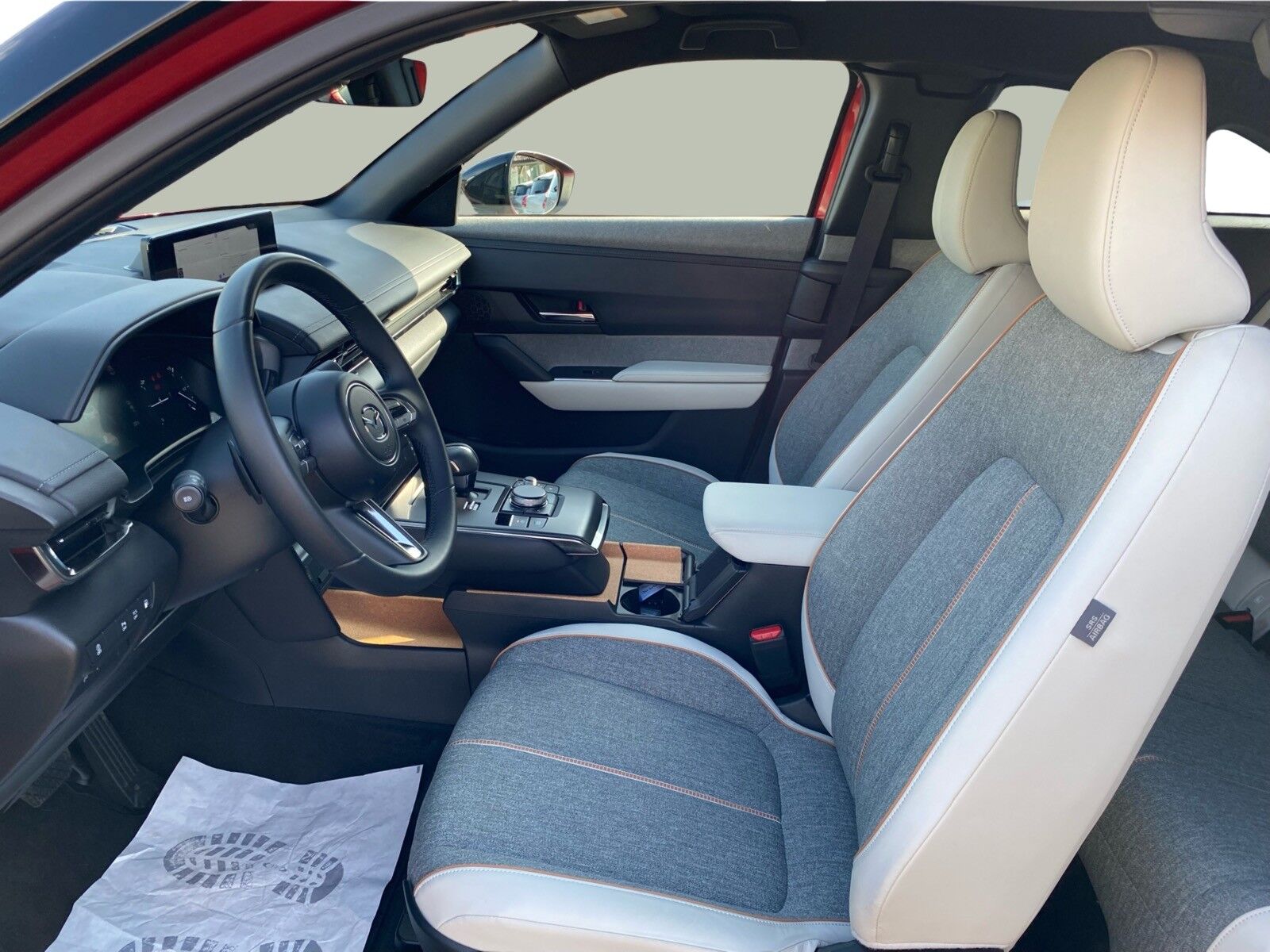 Billede af Mazda MX-30 0,8 e-Skyactiv R-EV  Plugin-hybrid Advance 170HK 5d Trinl. Gear