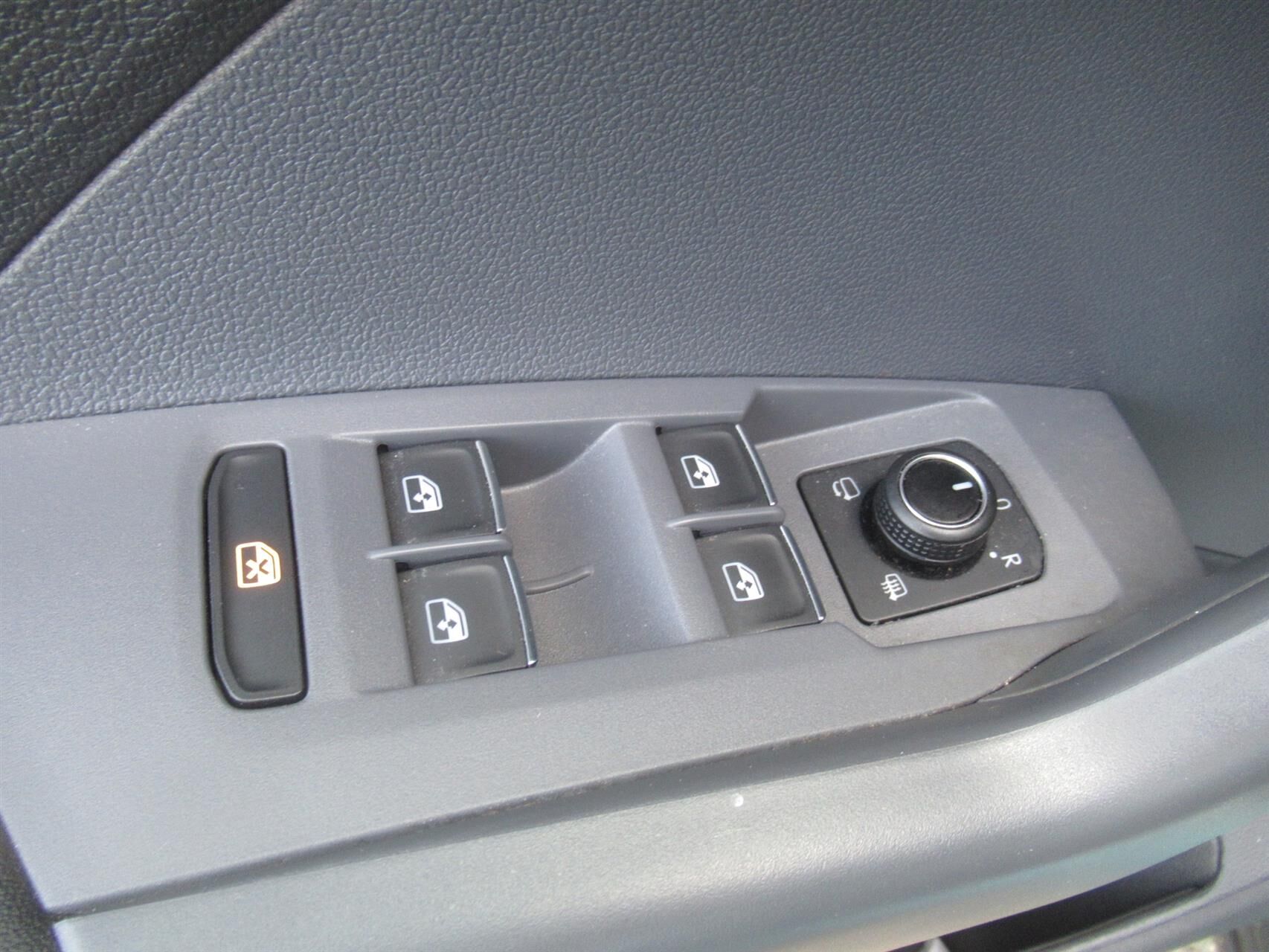 Billede af VW T-Cross 1,0 TSI R-Line DSG 115HK 5d 7g Aut.