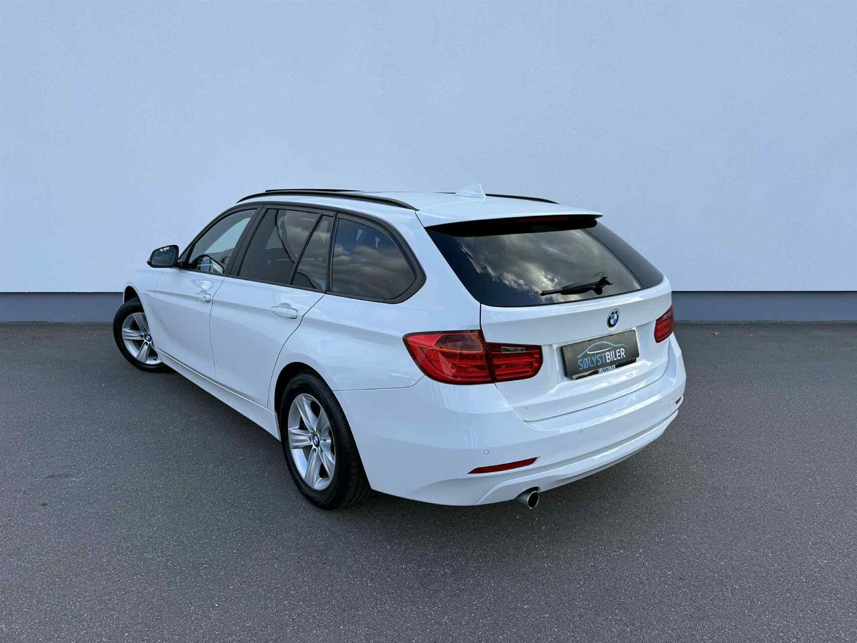 Billede af BMW 318d Touring 2,0 D Sport Line 143HK Stc 8g Aut.