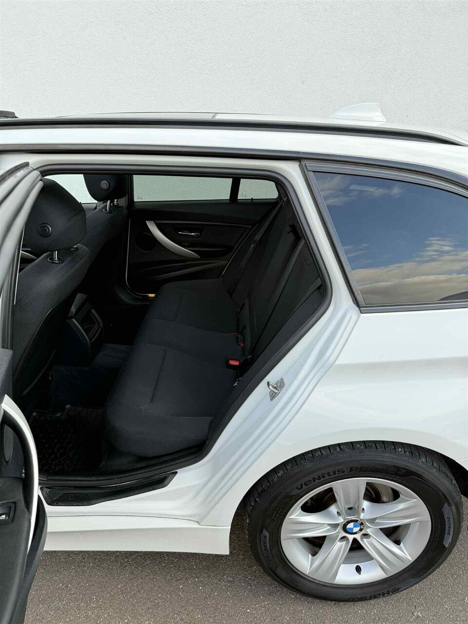 Billede af BMW 318d Touring 2,0 D Sport Line 143HK Stc 8g Aut.