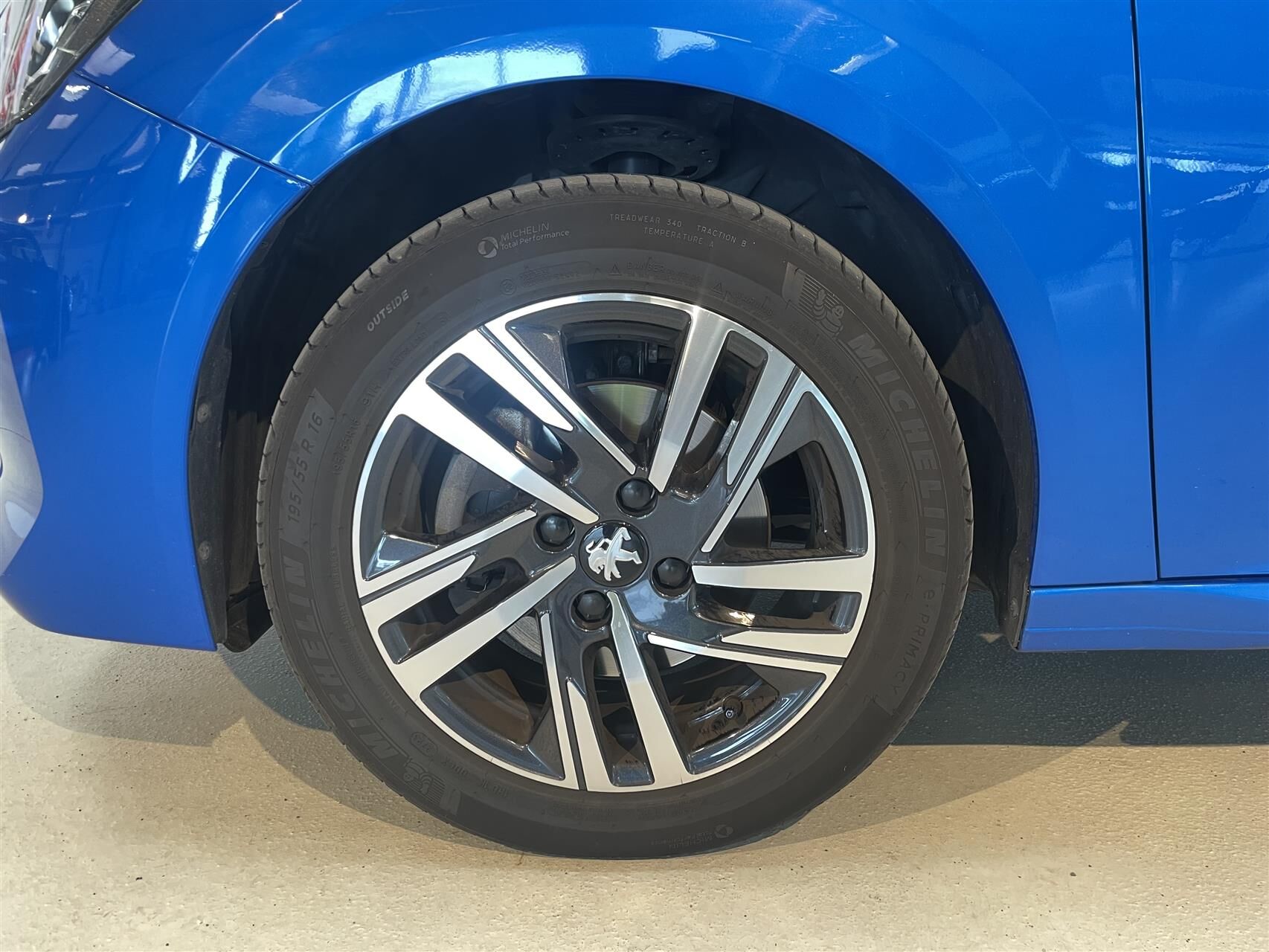 Billede af Peugeot 208 1,2 PureTech Allure Pack 100HK 5d 6g