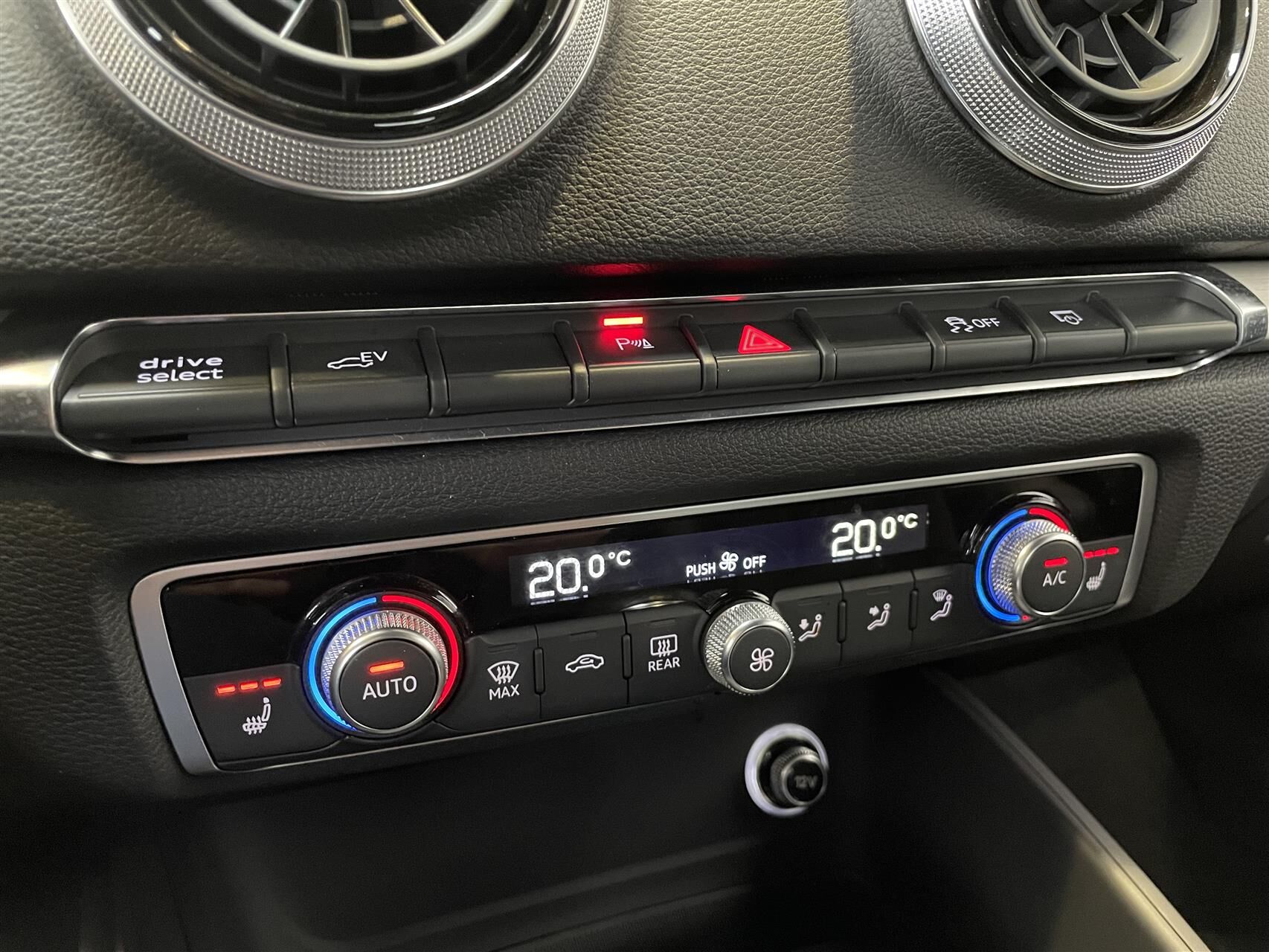 Billede af Audi A3 Sportback 1,4 E-tron  Plugin-hybrid S Tronic 204HK 5d 6g Aut.