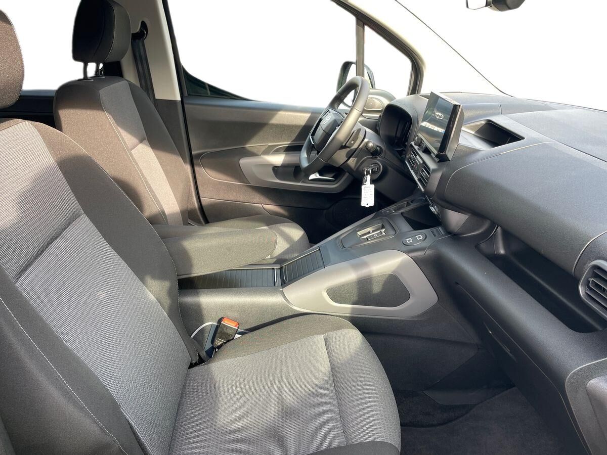 Billede af Toyota Proace City Verso Long 1,5 D Family To Skydedør, Bagklap 130HK 6g Aut.