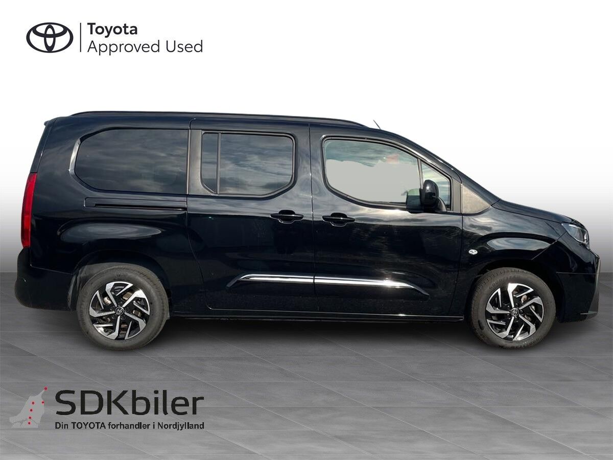 Billede af Toyota Proace City Verso Long 1,5 D Family To Skydedør, Bagklap 130HK 6g Aut.
