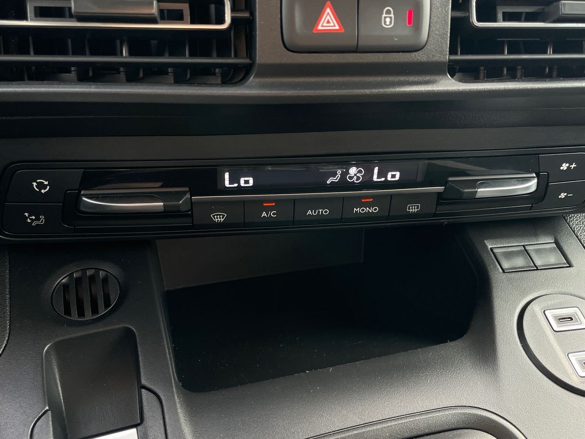 Billede af Toyota Proace City Verso Long 1,5 D Family To Skydedør, Bagklap 130HK 6g Aut.