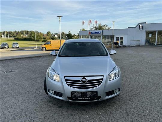 Opel Insignia 1,6 Cosmo 180HK 6g