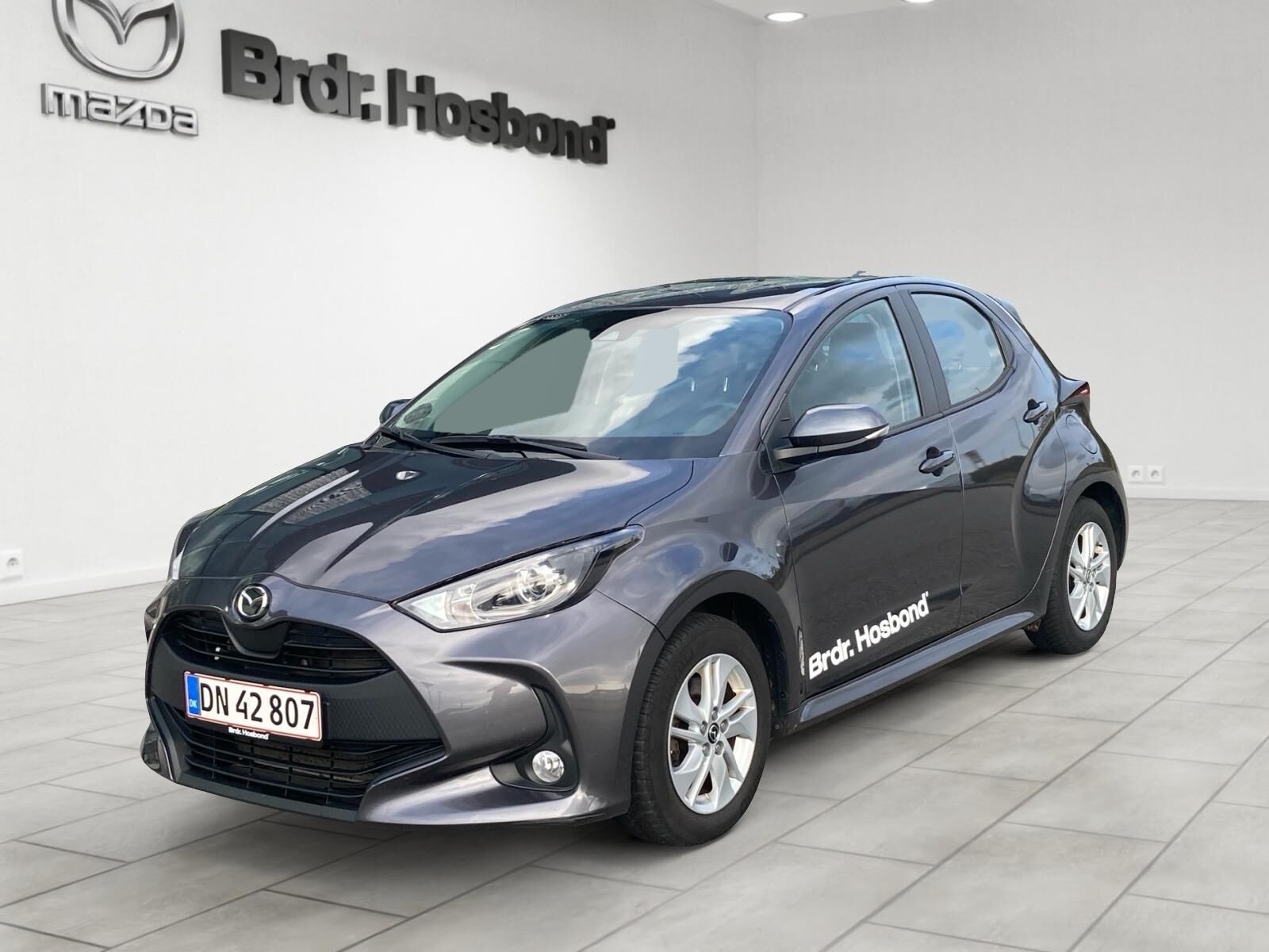 Billede af Mazda 2 1,5 VVT-I  Hybrid Agile CVT 116HK 5d Trinl. Gear