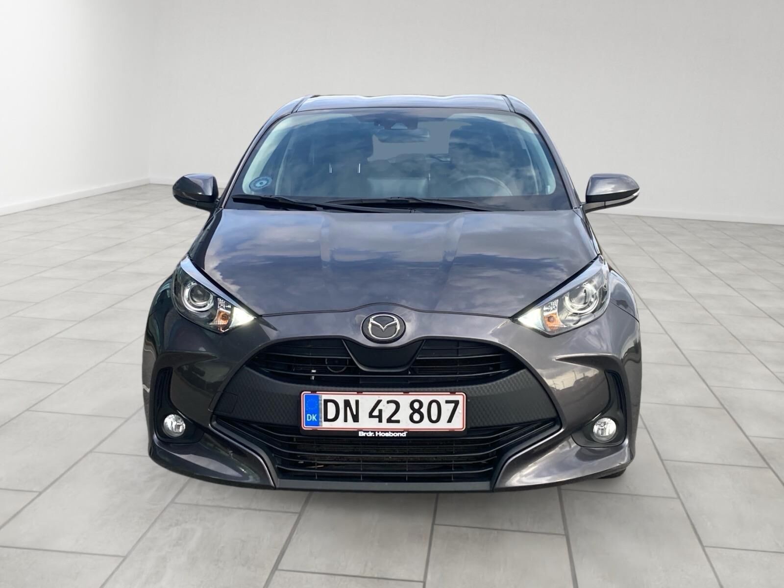 Billede af Mazda 2 1,5 VVT-I  Hybrid Agile CVT 116HK 5d Trinl. Gear