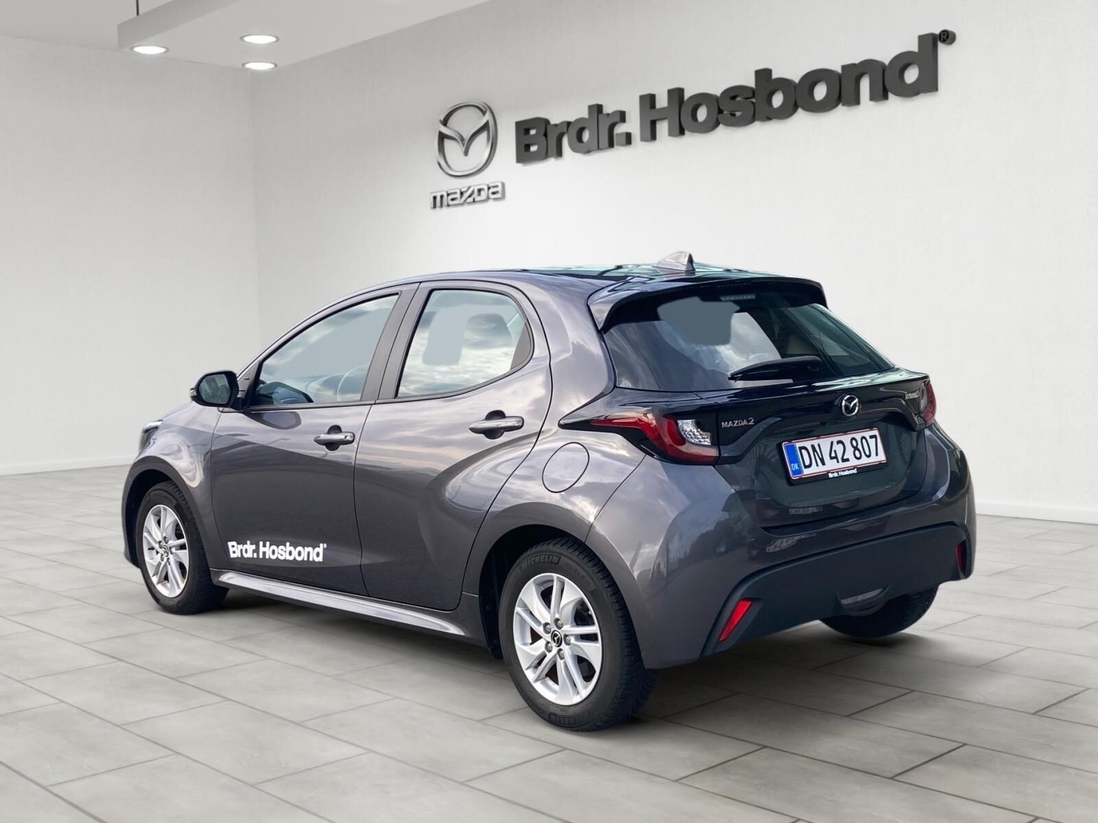 Billede af Mazda 2 1,5 VVT-I  Hybrid Agile CVT 116HK 5d Trinl. Gear