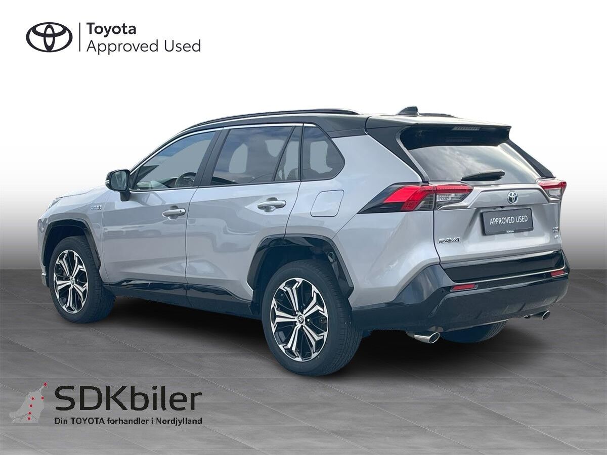 Billede af Toyota RAV4 Plug-in 2,5 Plugin-hybrid Style AWD 306HK 5d 6g Aut.