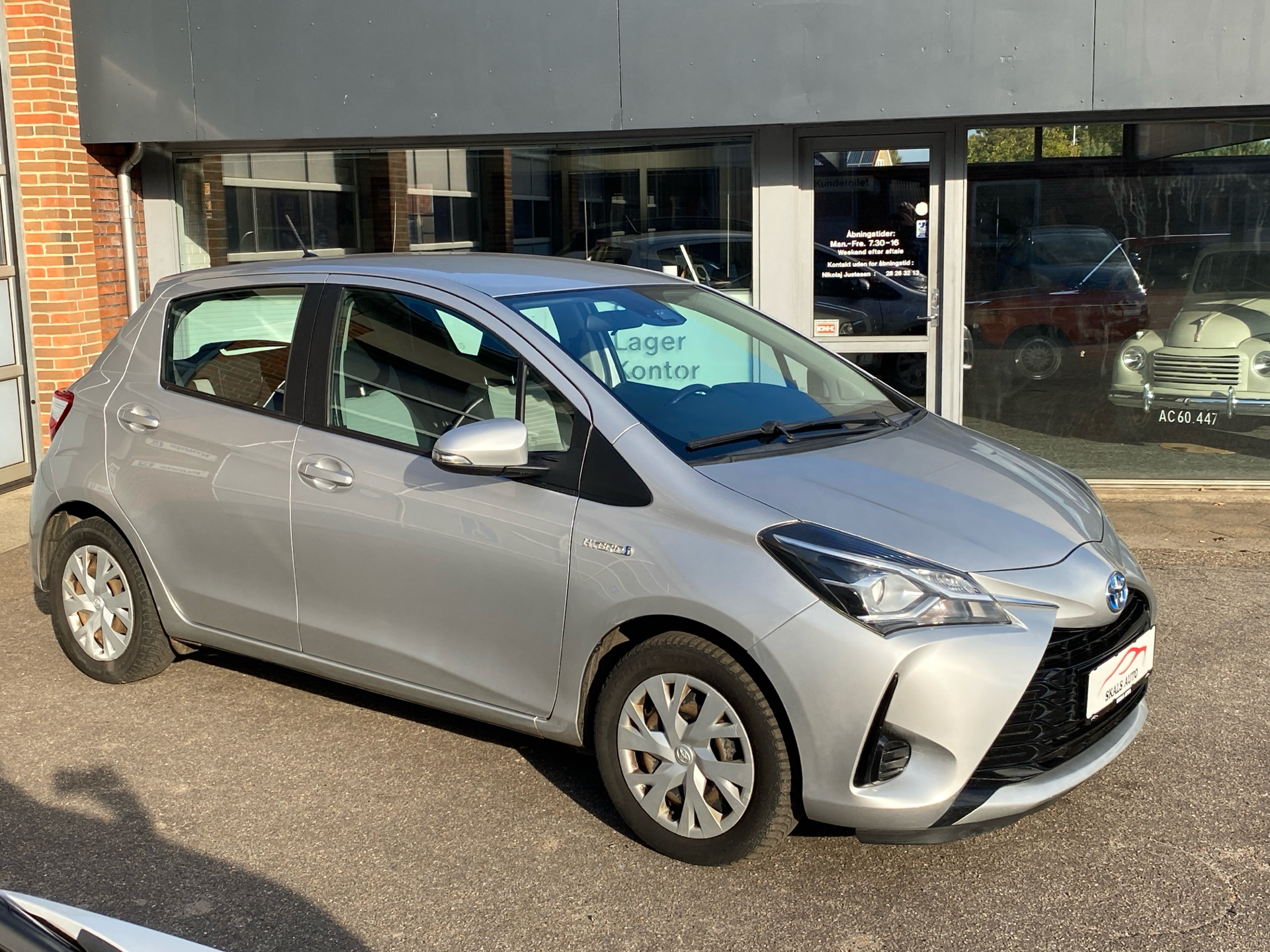 Billede af Toyota Yaris 1,5 Hybrid H2 E-CVT 100HK 5d Trinl. Gear