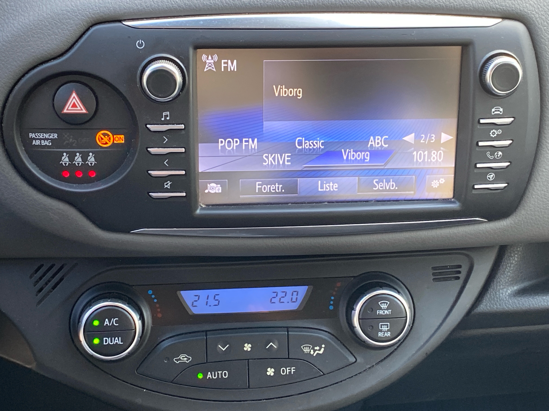 Billede af Toyota Yaris 1,5 Hybrid H2 E-CVT 100HK 5d Trinl. Gear