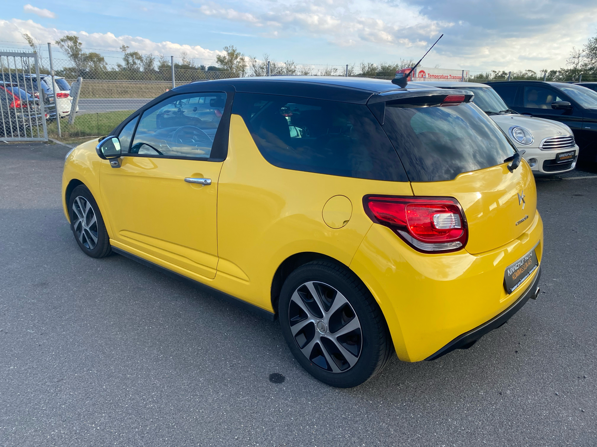 Billede af Citroën DS3 1,6 e-HDi Style 92HK 3d