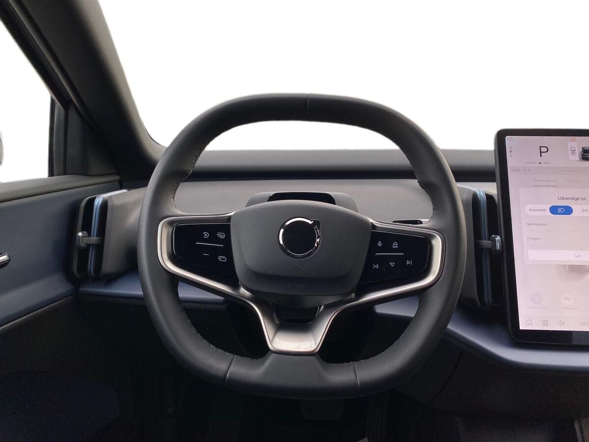 Billede af Volvo EX30 Single Motor Extended Range Core 272HK 5d Aut.