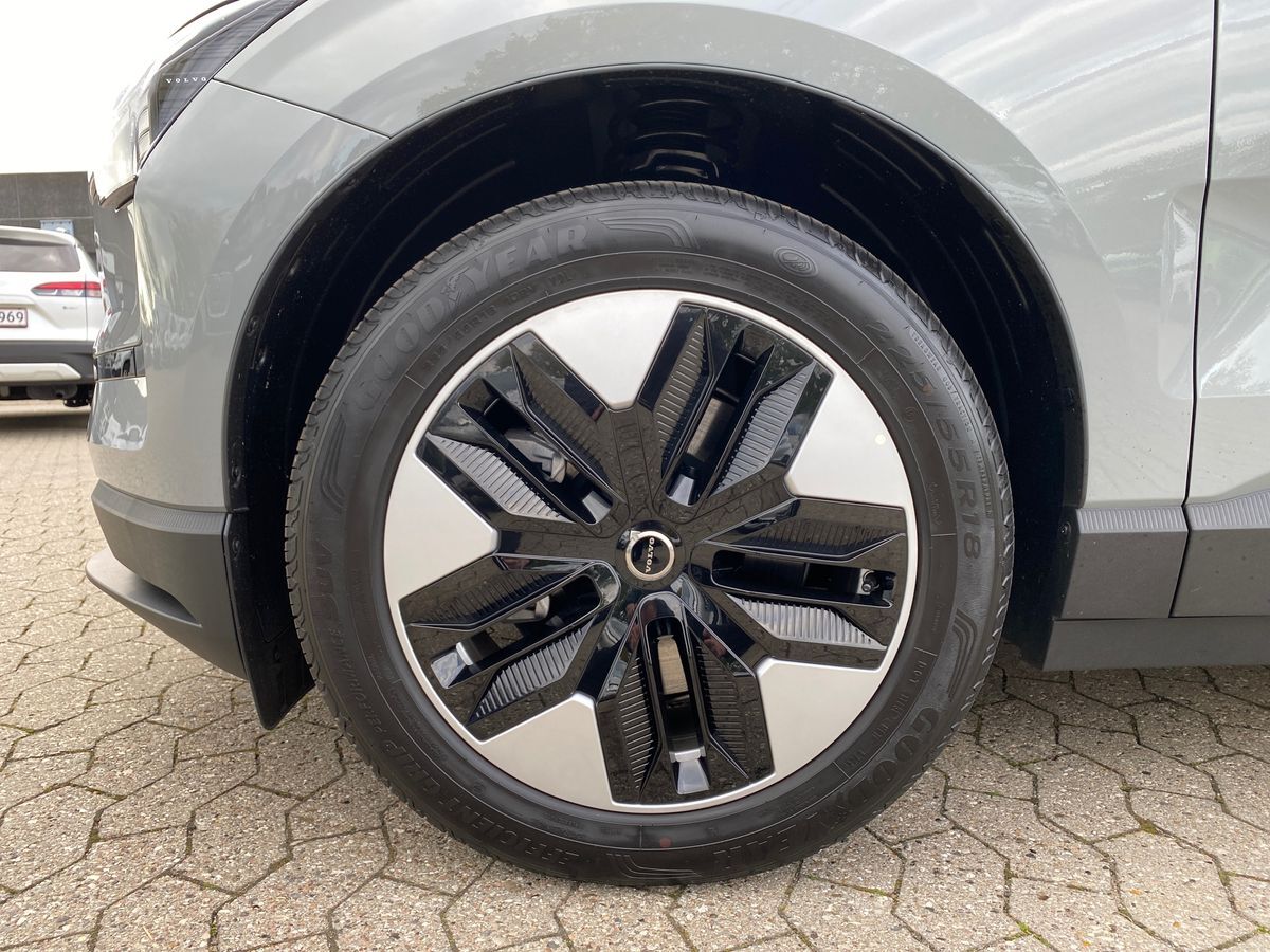 Billede af Volvo EX30 Single Motor Extended Range Core 272HK 5d Aut.