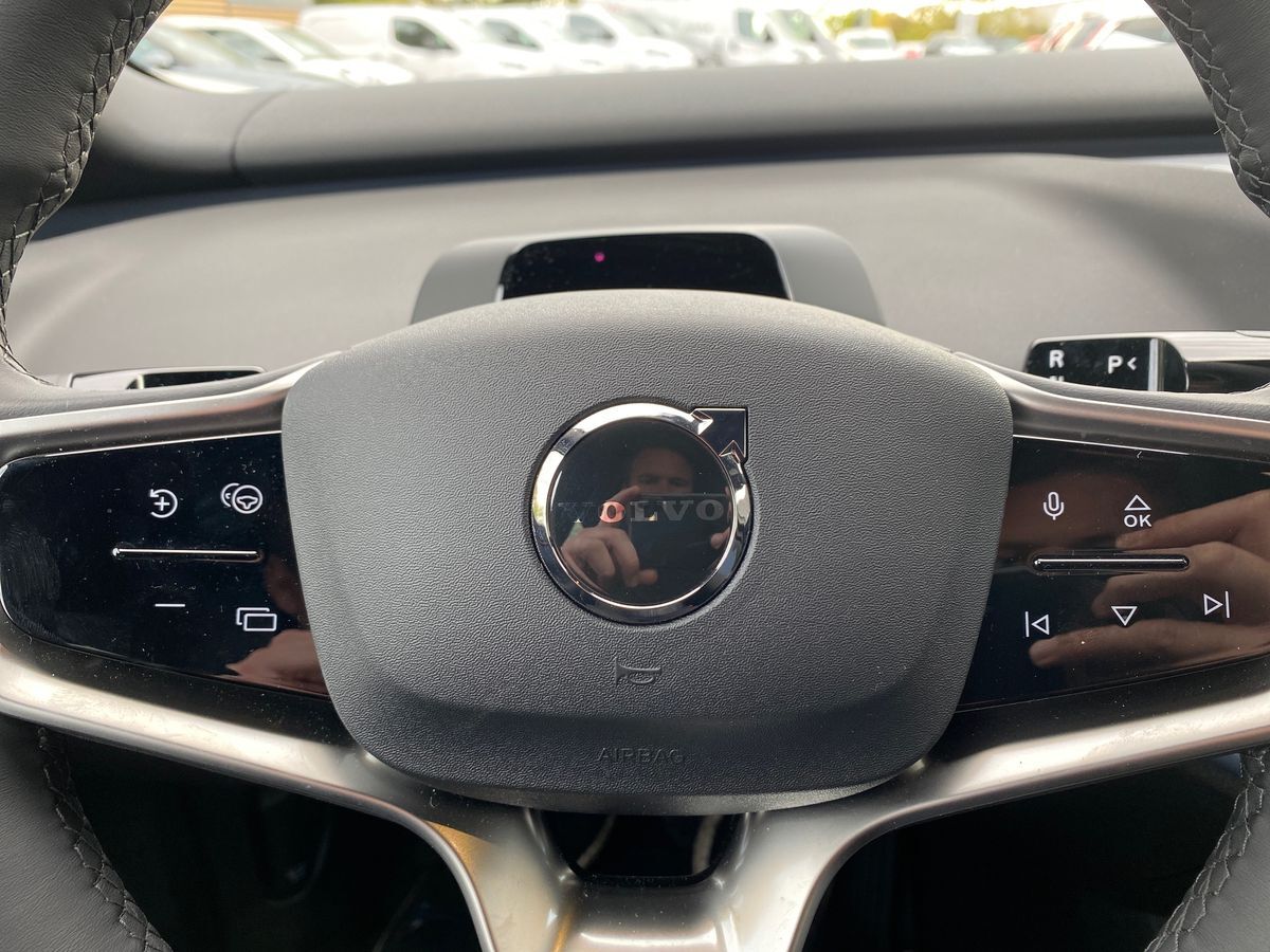 Billede af Volvo EX30 Single Motor Extended Range Core 272HK 5d Aut.