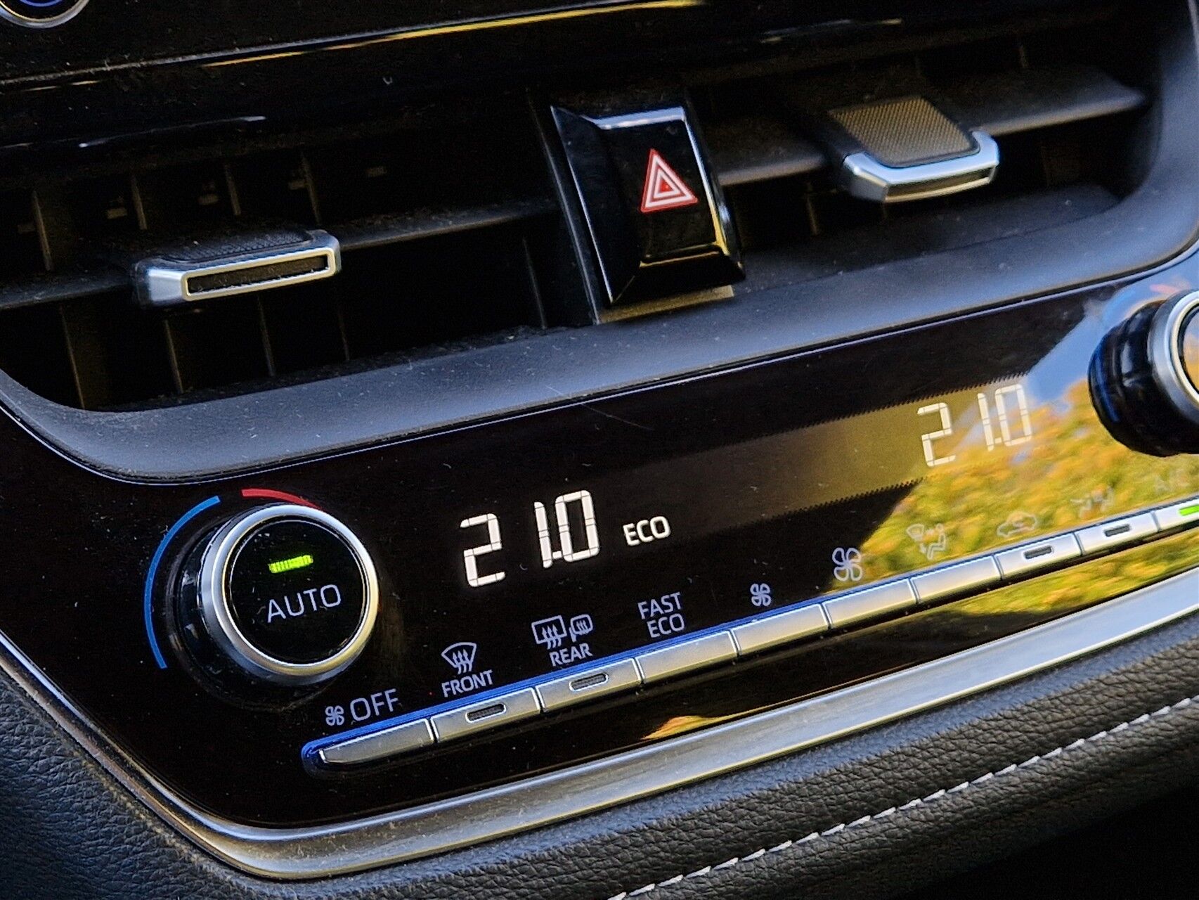 Billede af Toyota Corolla Touring Sports 1,8 Hybrid H3 Smart E-CVT 122HK Stc Trinl. Gear