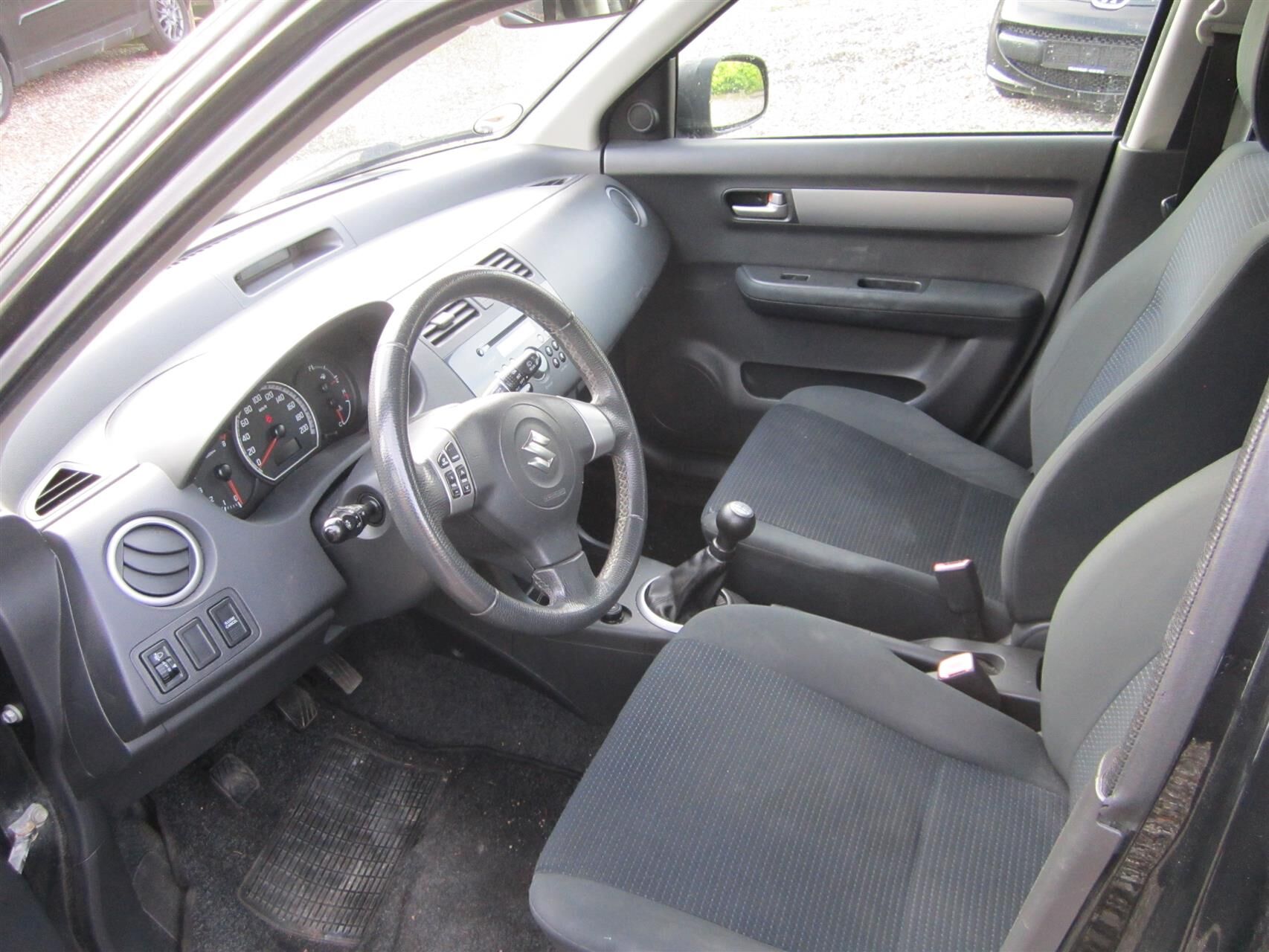 Billede af Suzuki Swift 1,5 GL 102HK 5d