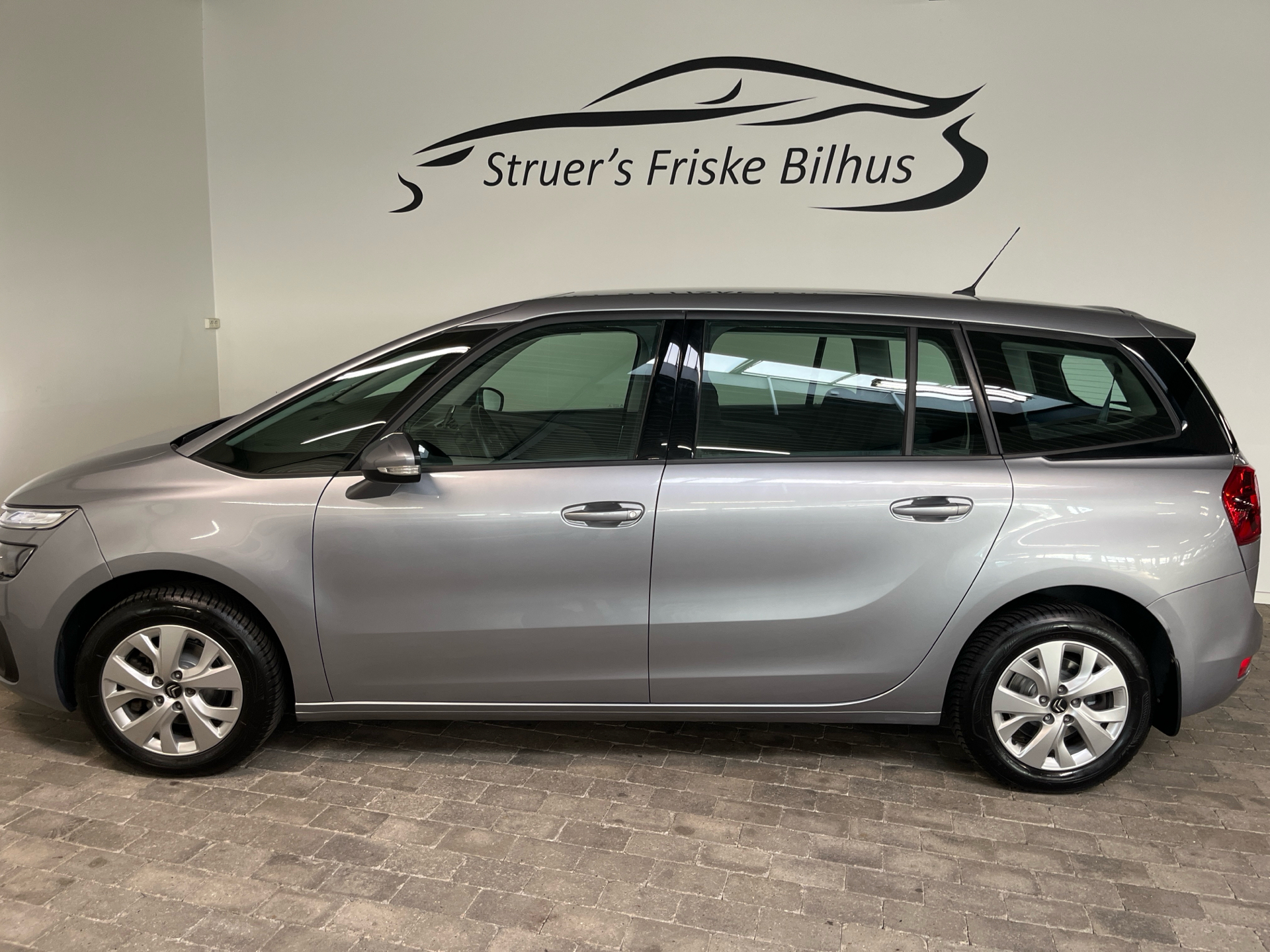 Billede af Citroën Grand C4 SpaceTourer 1,5 Blue HDi Platinum Limited EAT8 130HK 8g Aut.
