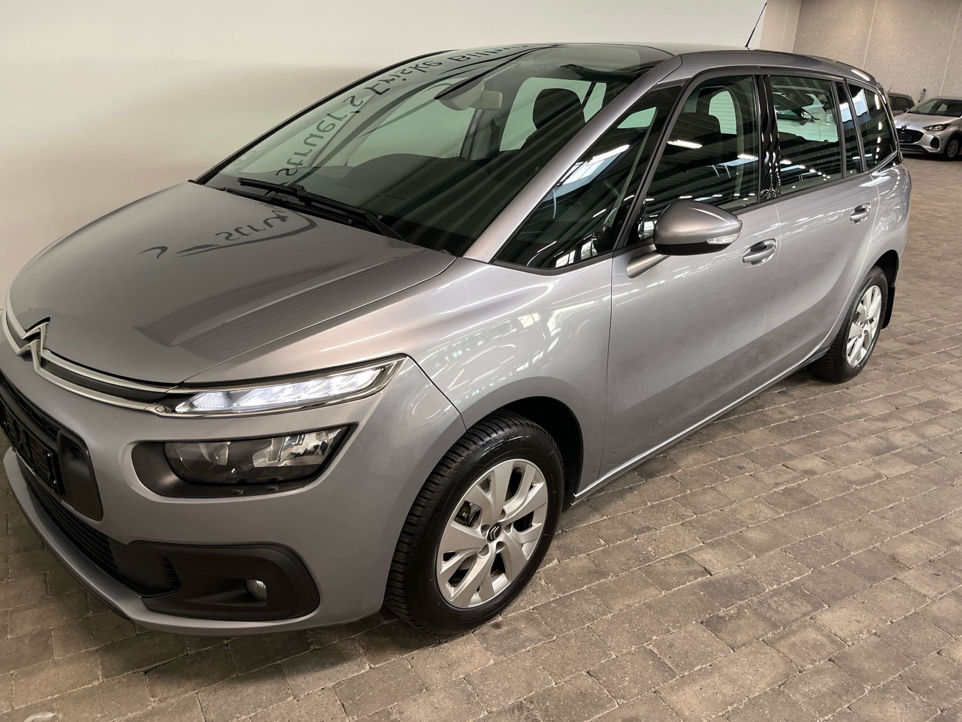 Billede af Citroën Grand C4 SpaceTourer 1,5 Blue HDi Platinum Limited EAT8 130HK 8g Aut.