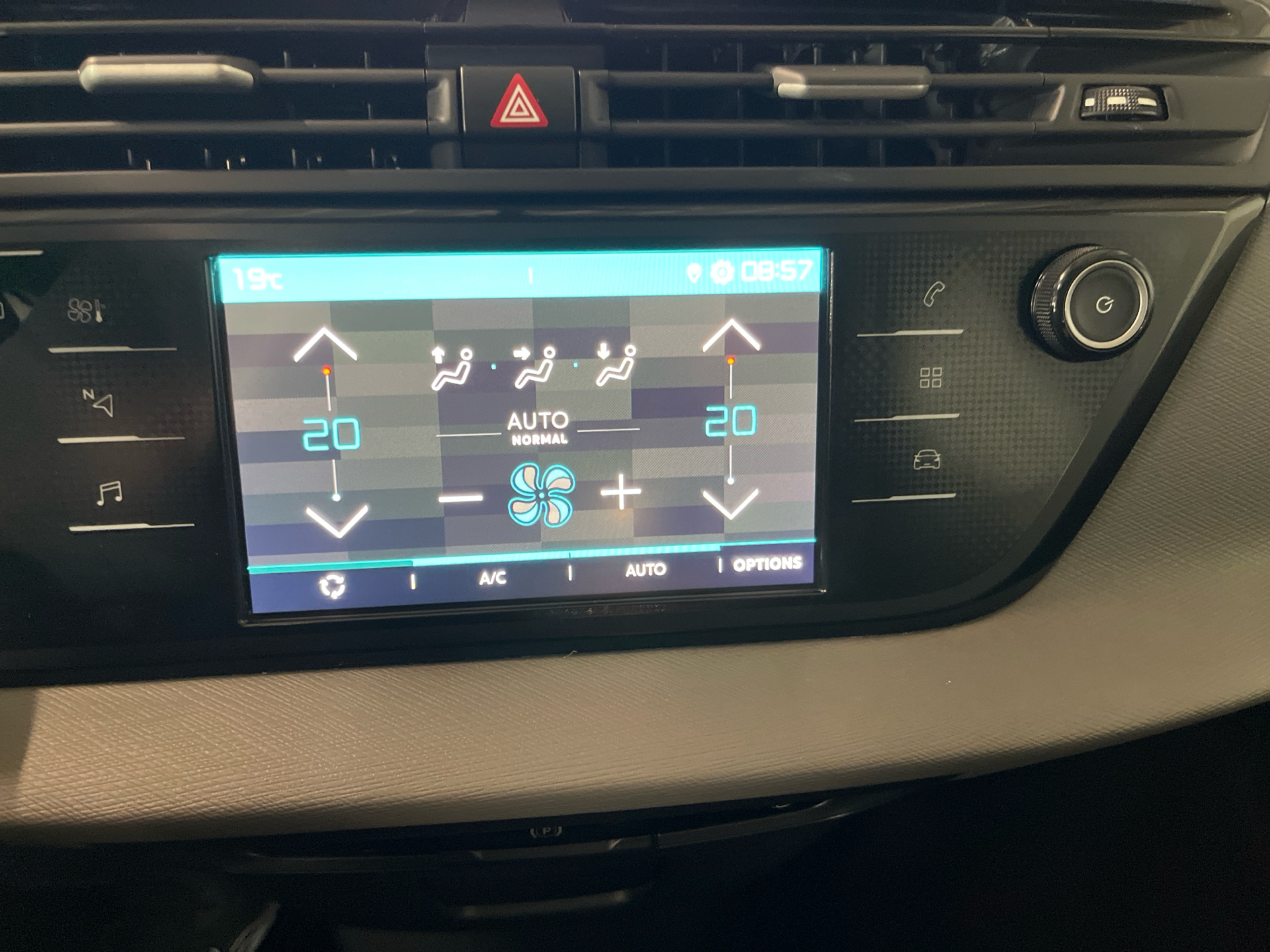 Billede af Citroën Grand C4 SpaceTourer 1,5 Blue HDi Platinum Limited EAT8 130HK 8g Aut.