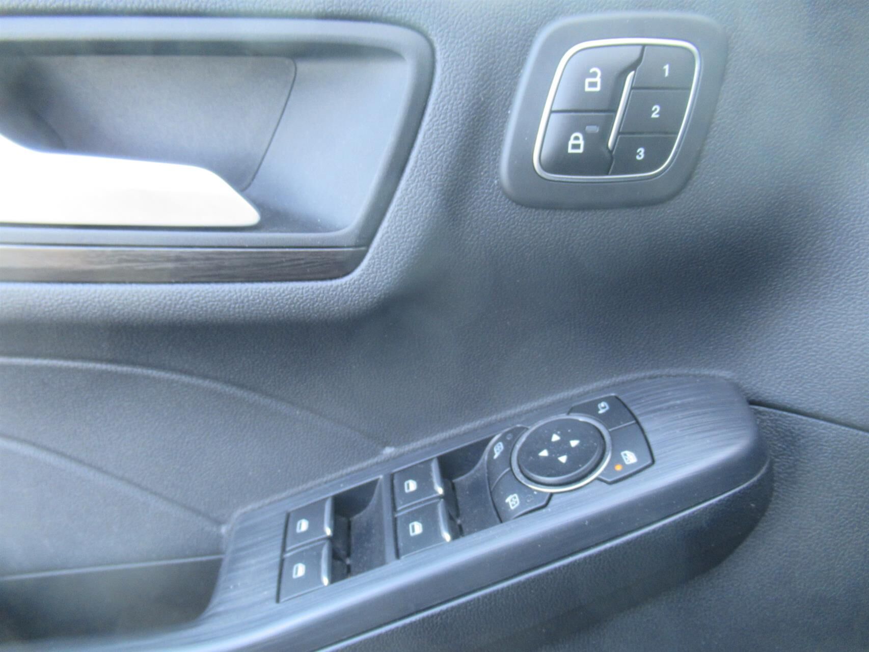 Billede af Ford Kuga 2,5 Plugin-hybrid Vignale CVT 225HK 5d Trinl. Gear