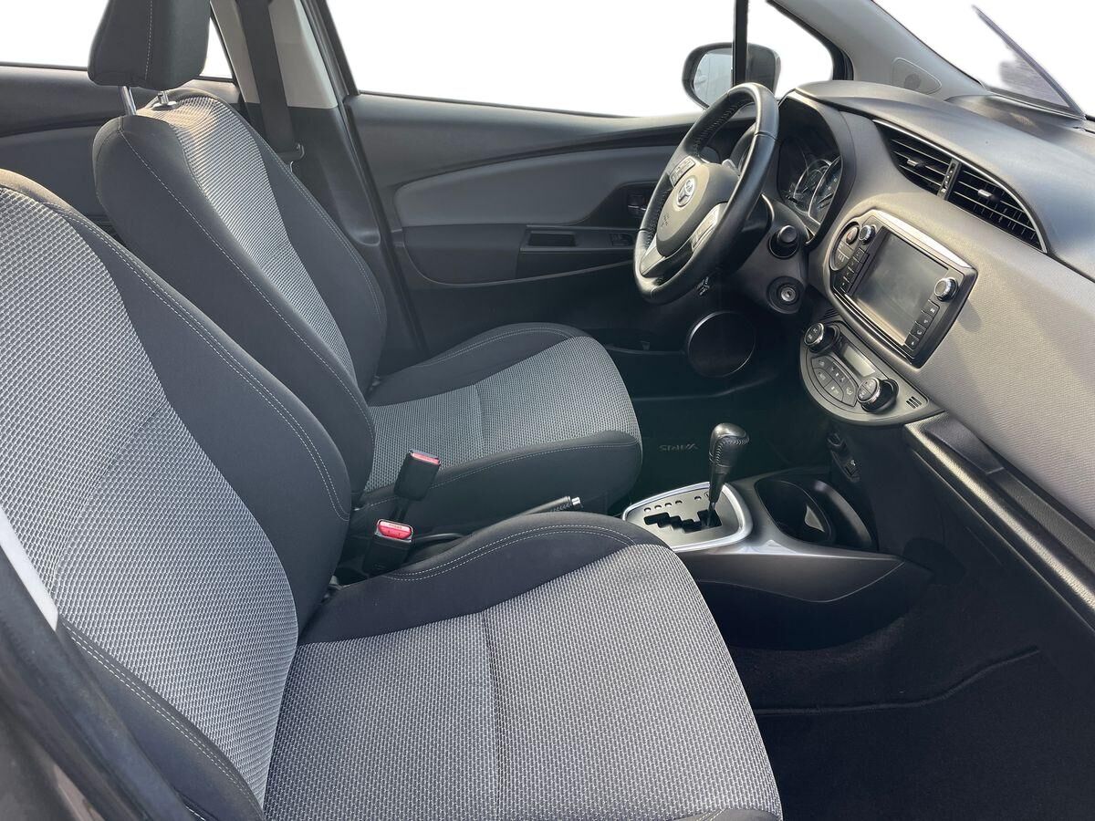 Billede af Toyota Yaris 1,5 Hybrid H2 E-CVT 100HK 5d Trinl. Gear