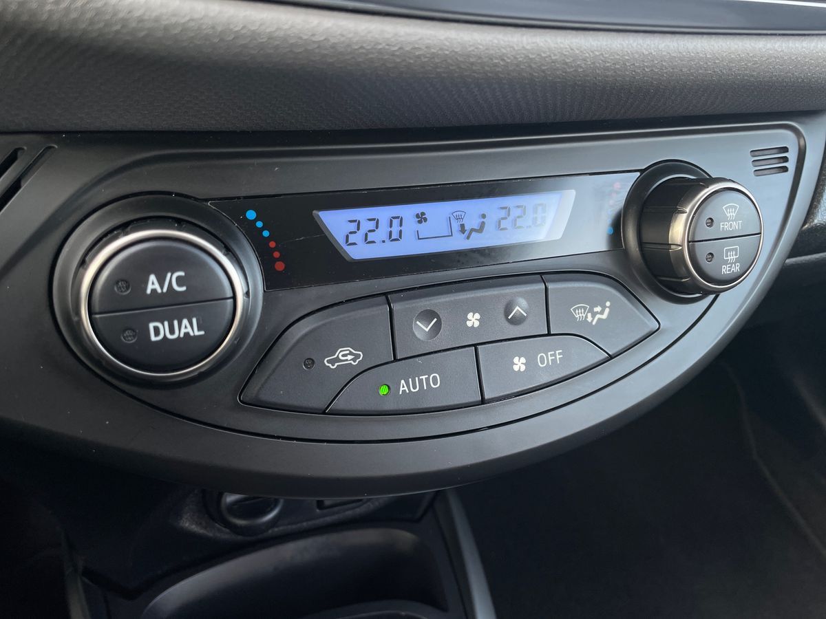 Billede af Toyota Yaris 1,5 Hybrid H2 E-CVT 100HK 5d Trinl. Gear