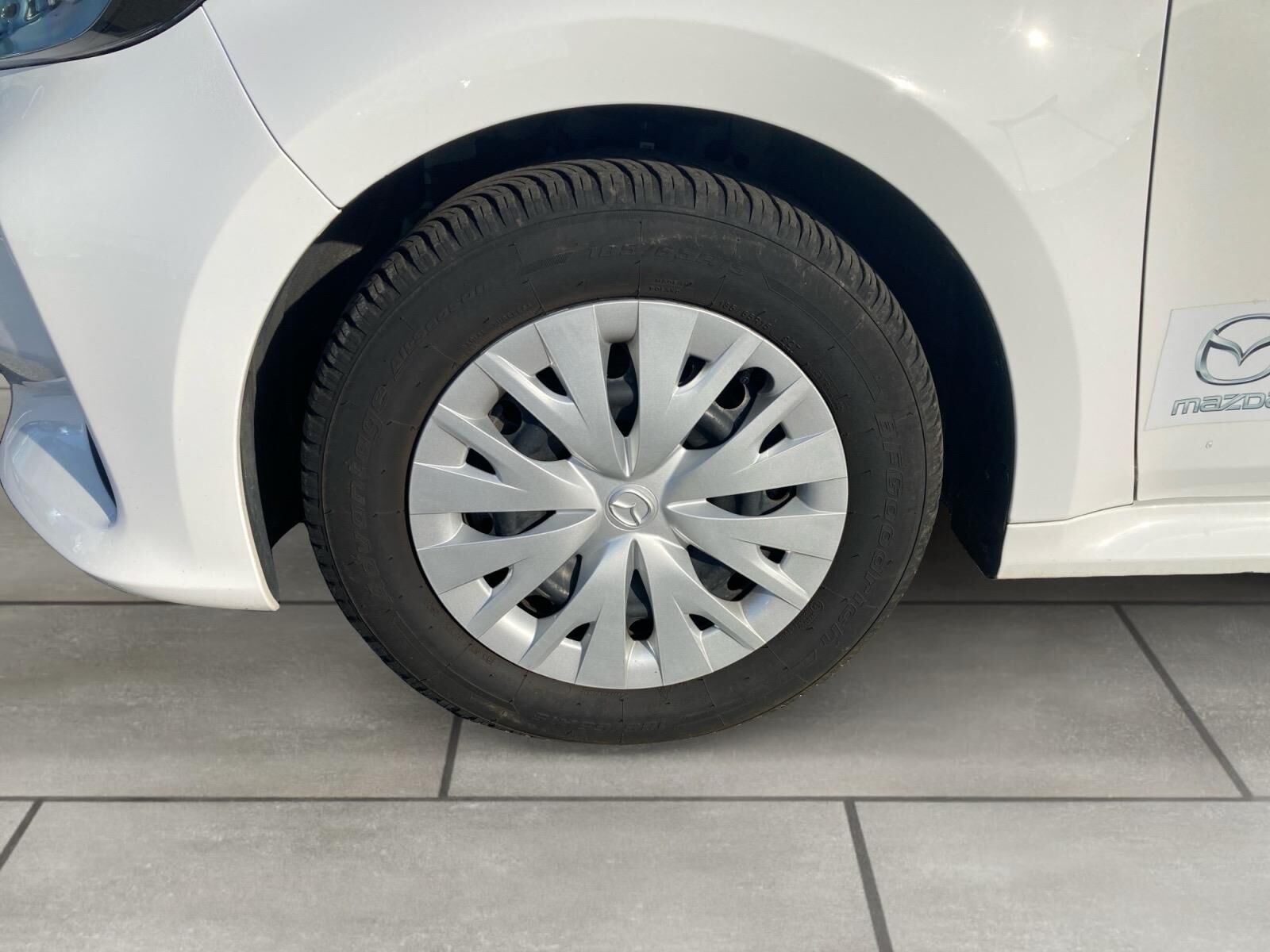 Billede af Mazda 2 1,5 VVT-I  Hybrid Pure Plus Pack CVT 116HK 5d Trinl. Gear