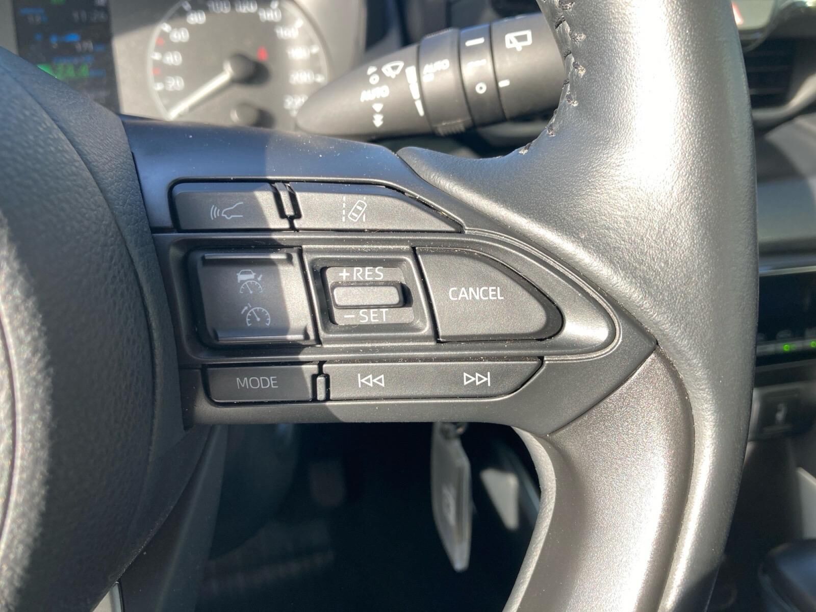 Billede af Mazda 2 1,5 VVT-I  Hybrid Pure Plus Pack CVT 116HK 5d Trinl. Gear