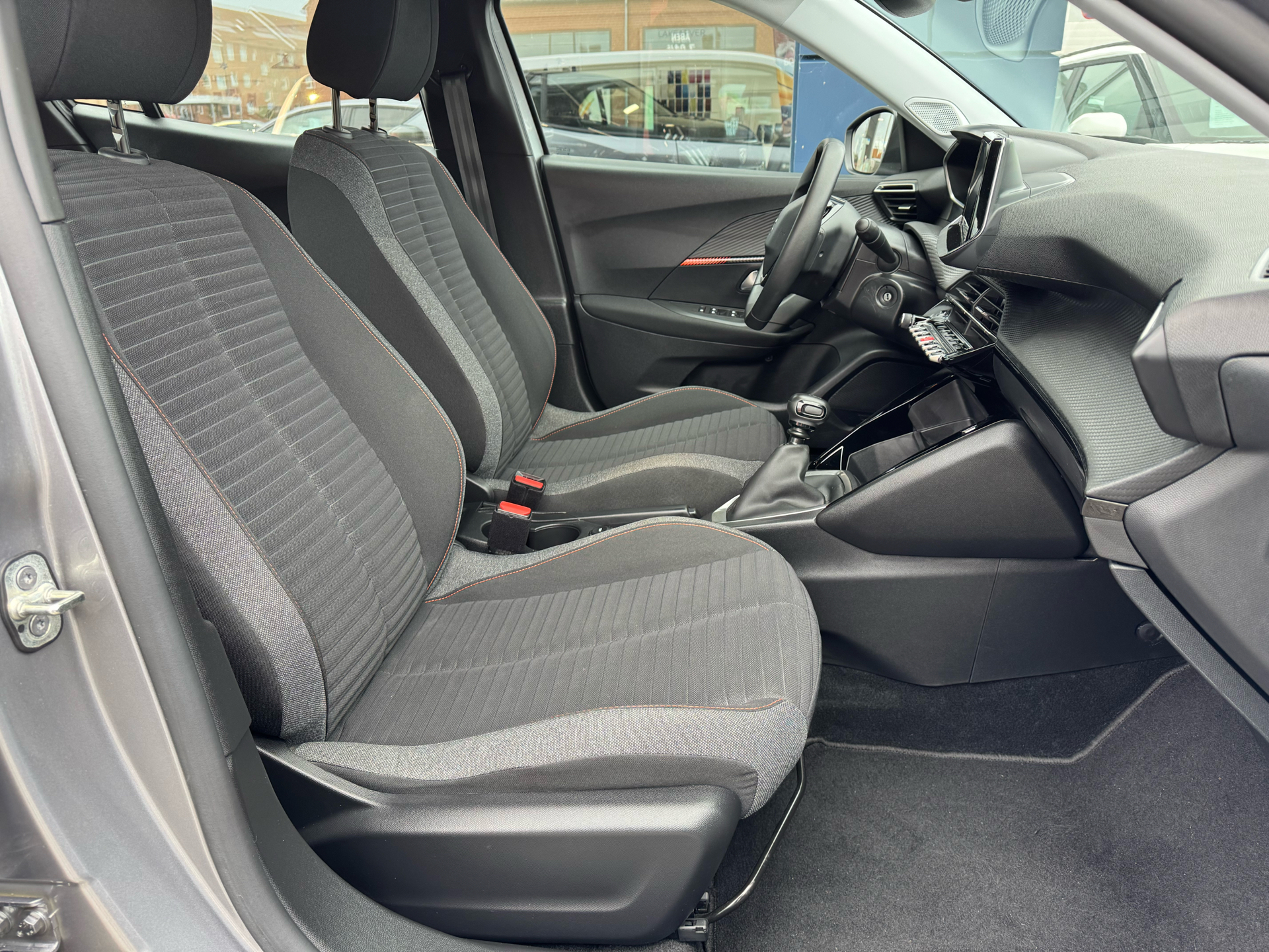 Billede af Peugeot 2008 1,2 PureTech Active Pack 130HK 5d